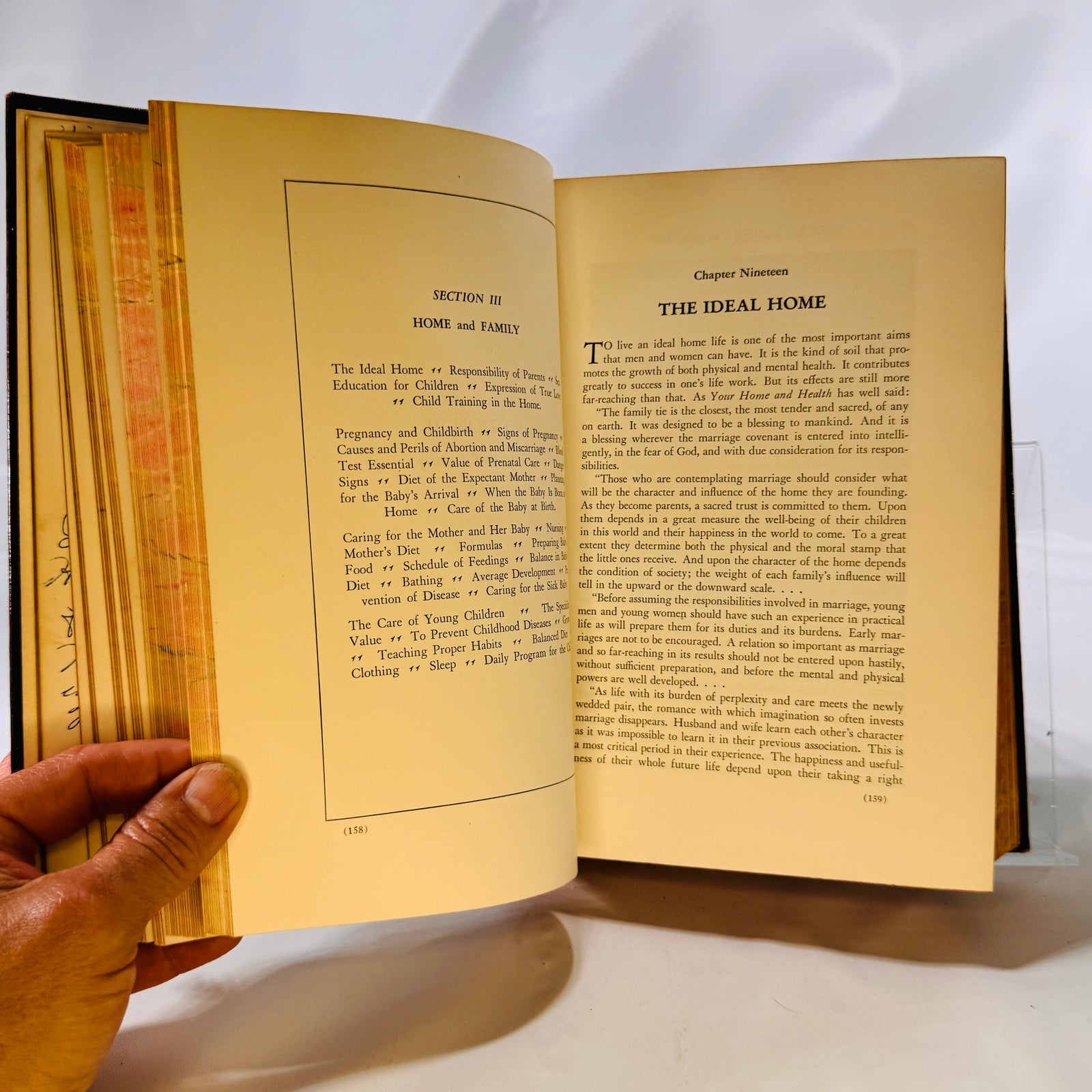 The New Modern Medical Counselor A Practical Guide to Health by Hurbert O. Swartout M.D. 1951 Review and Herald Publishing