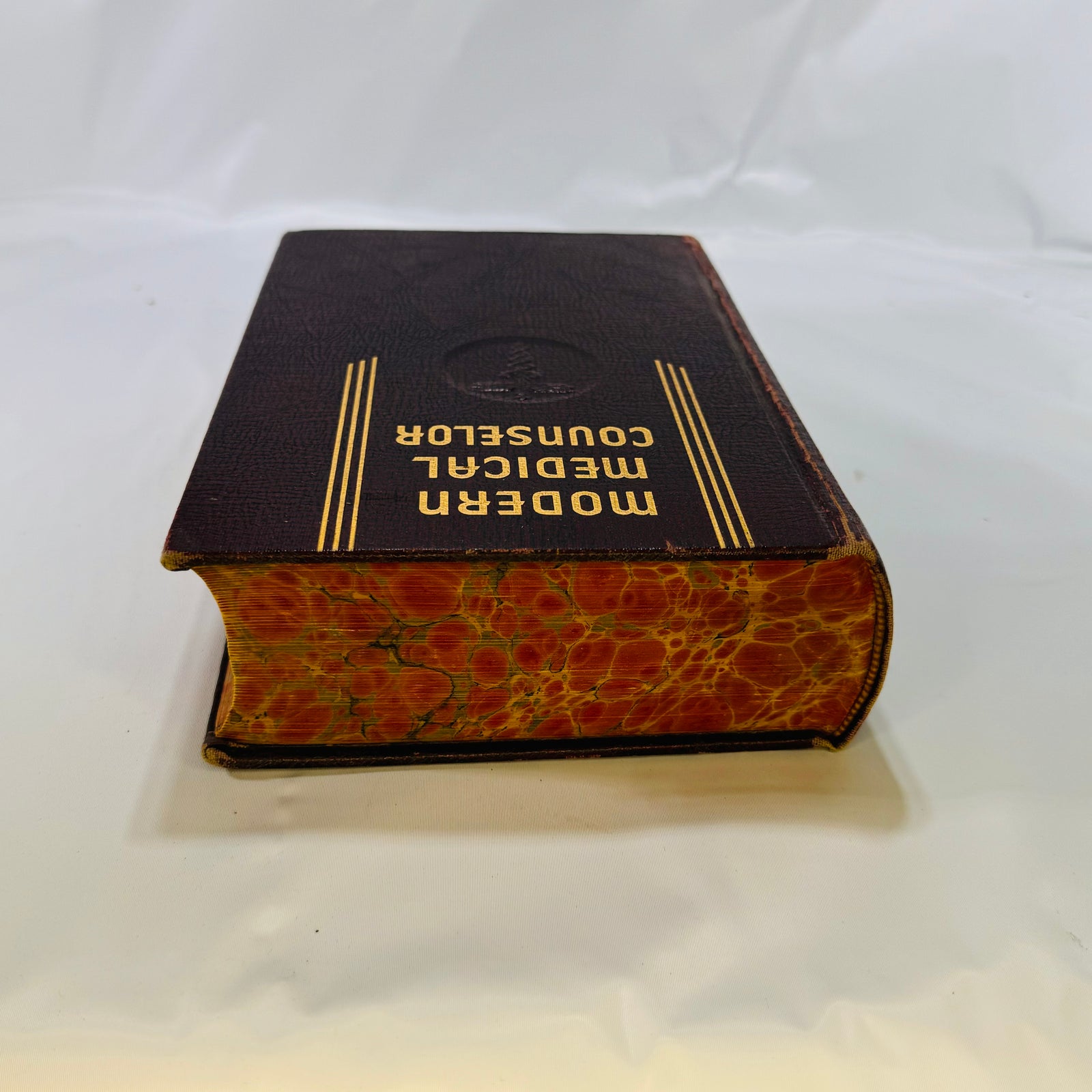 The New Modern Medical Counselor A Practical Guide to Health by Hurbert O. Swartout M.D. 1951 Review and Herald Publishing