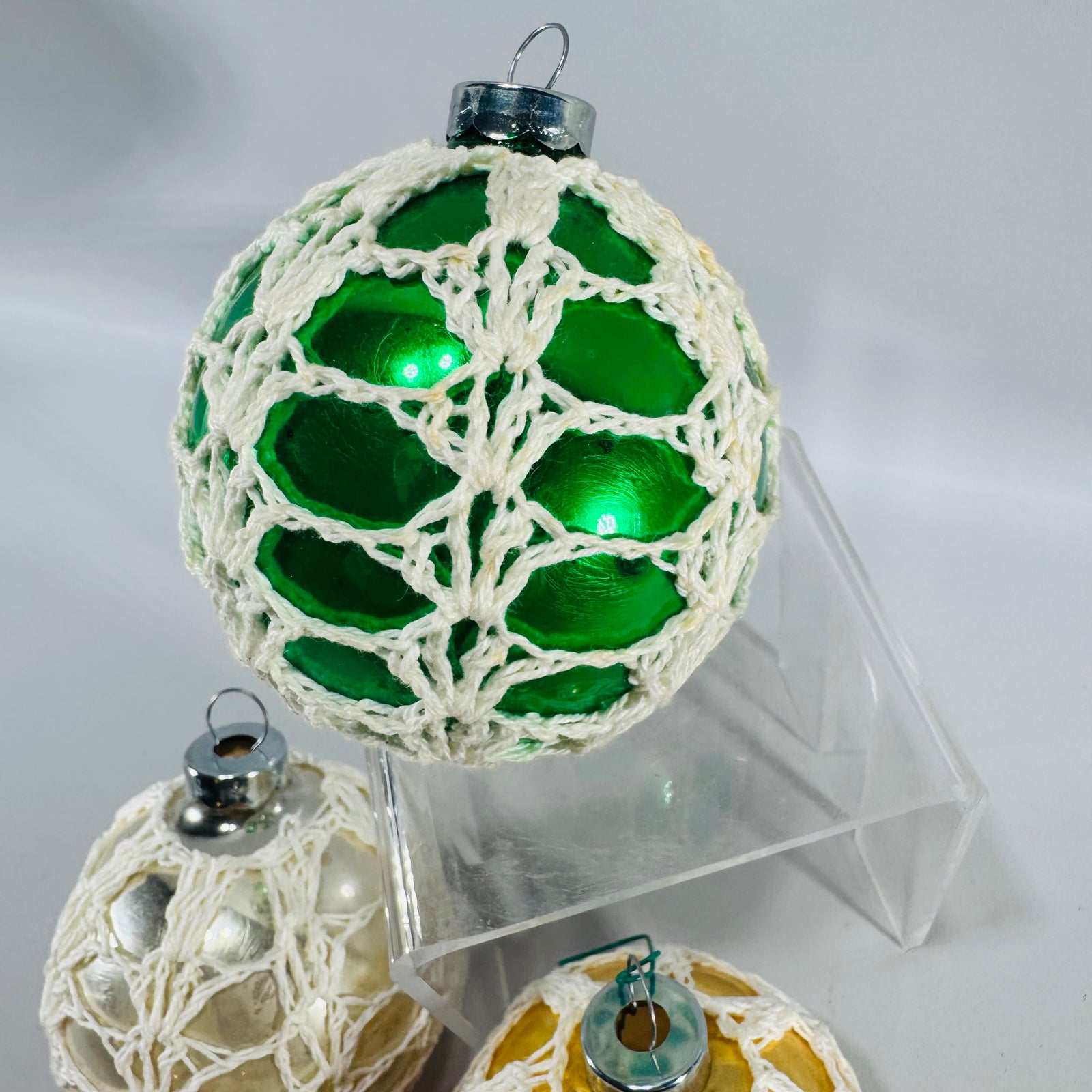 Vintage Crochet Ornaments Set – Handmade Christmas Decor, 1970s–1980s
