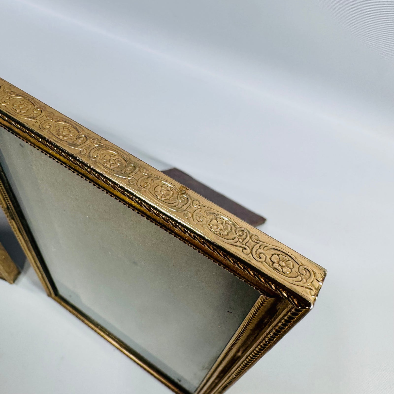 Vintage Brass Photo Frames – Pair, Ornate Border, Easel Back Stand, 6x4