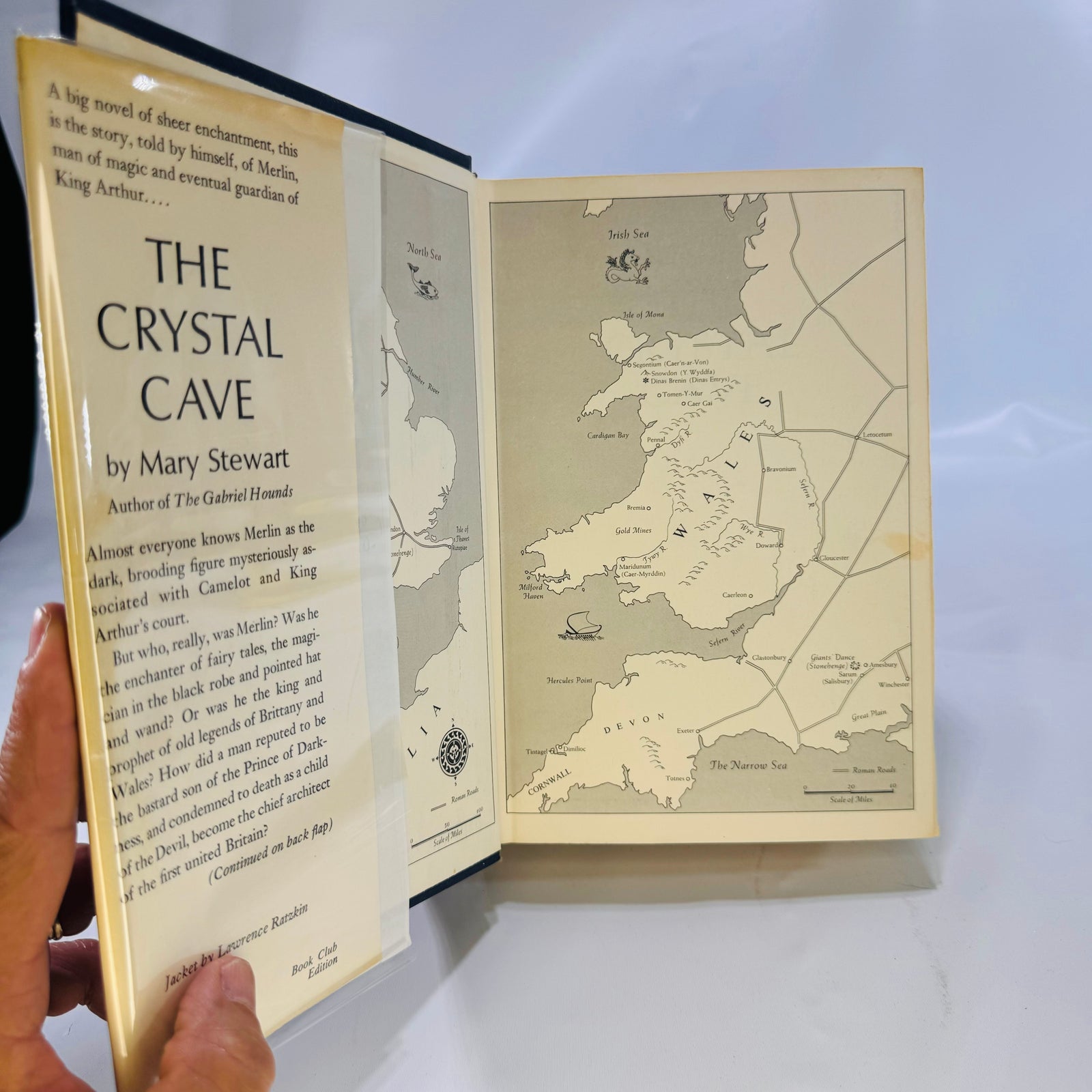 The Crystal Cave by Mary Stewart 1970 William Morrow and Company