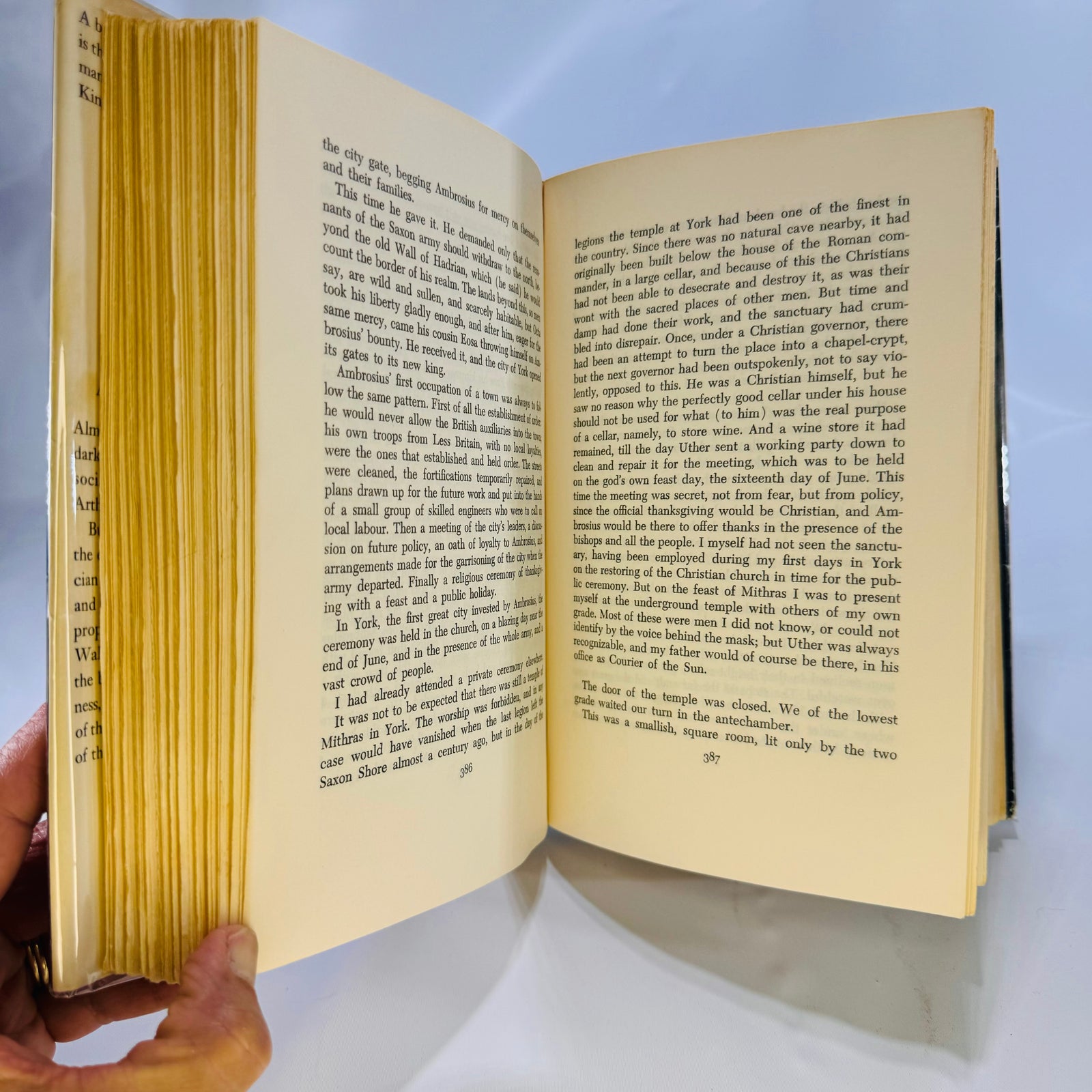 The Crystal Cave by Mary Stewart 1970 William Morrow and Company
