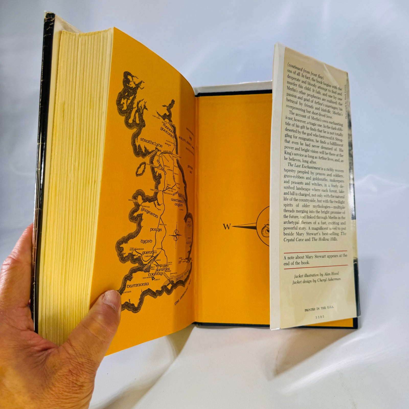The Last Enchantment by Mary Stewart 1979 William Morrow and Company