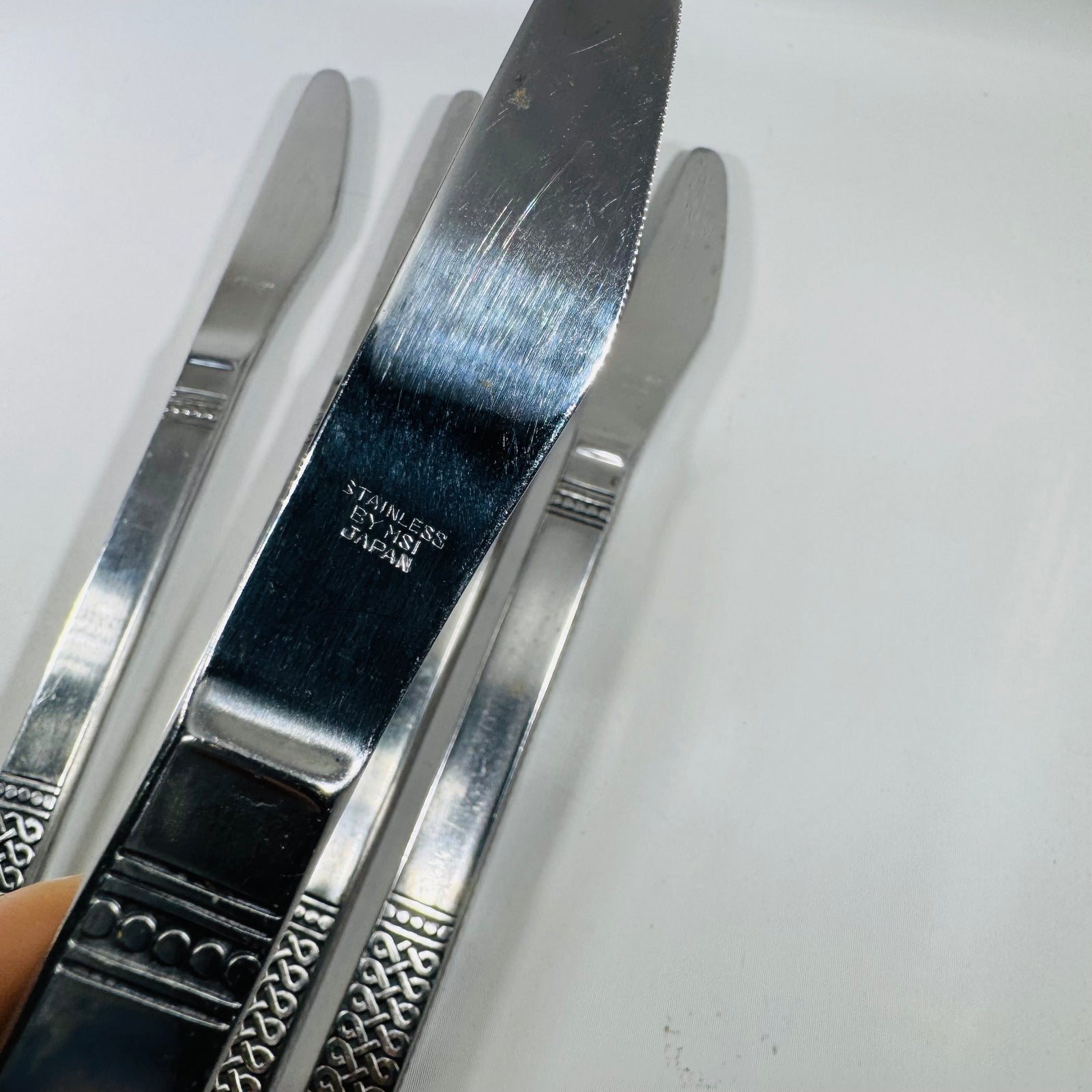 Vintage MSI Japan Danika Stainless Steel Dinner Knife Set – 6 Knives, 9 Inches, Decorative Handles