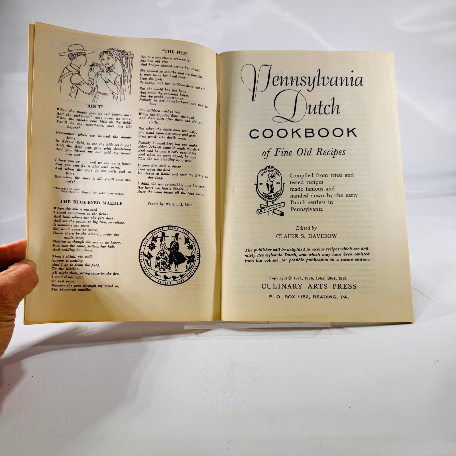 Pennsylvania Dutch Cookbook of Fine Old Recipes – Culinary Arts Press (Vintage 1971 Recipes)