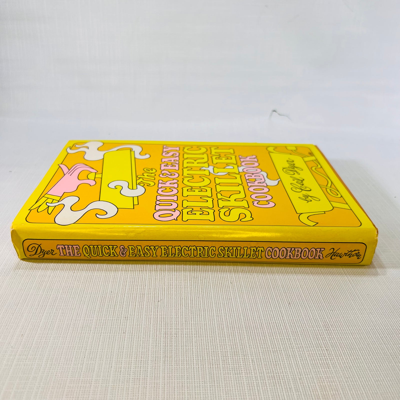 The Quick and Easy Electric Skillet Cookbook by Ceil Dyer 1969 Hawthorn Books Inc.