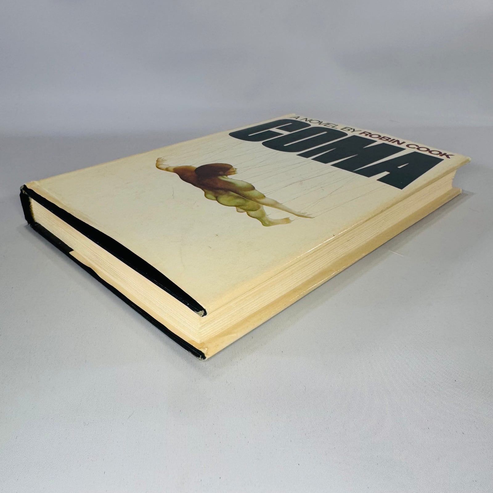 Coma by Robin Cook (1977) | Book Club Edition | Medical Thriller