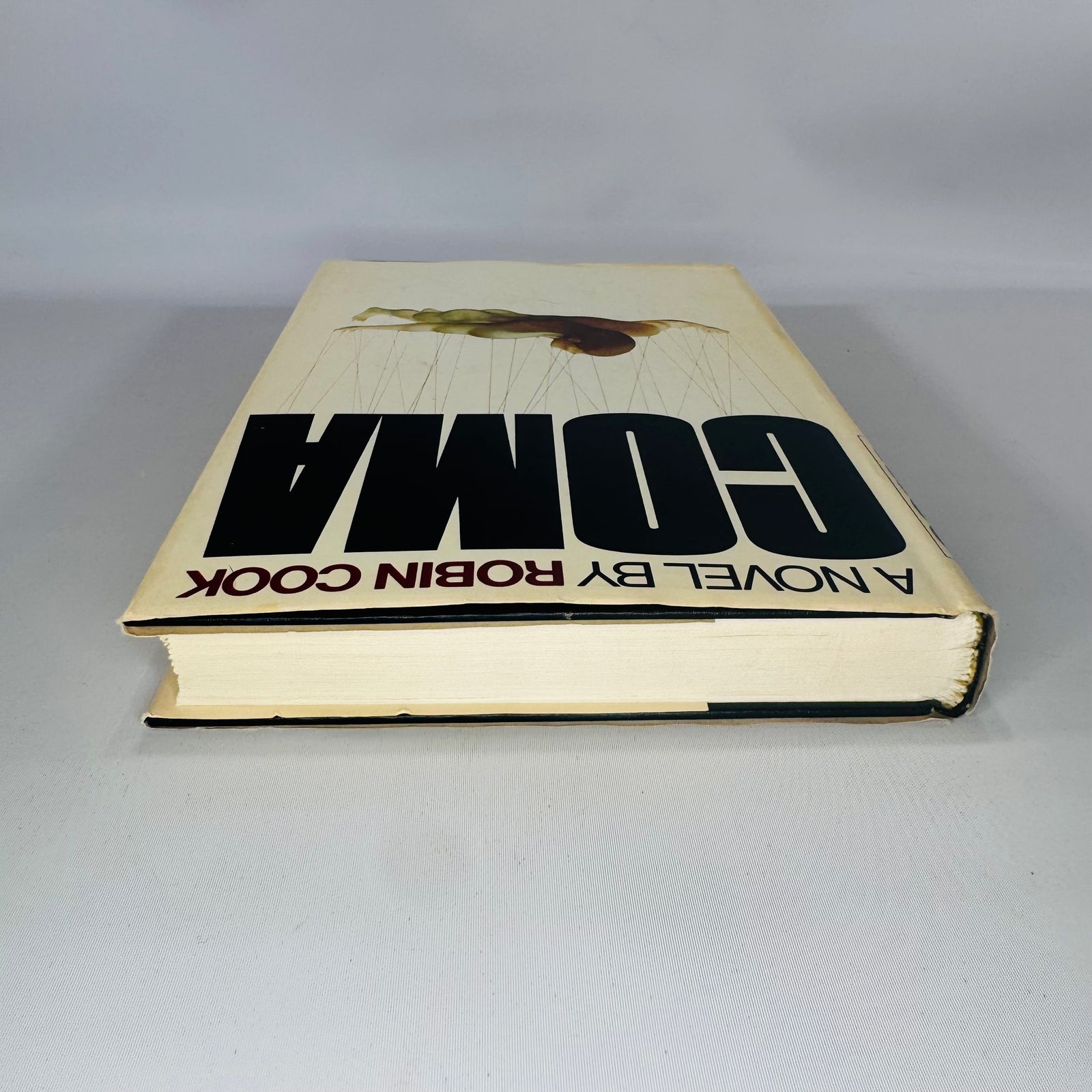 Coma by Robin Cook (1977) | Book Club Edition | Medical Thriller