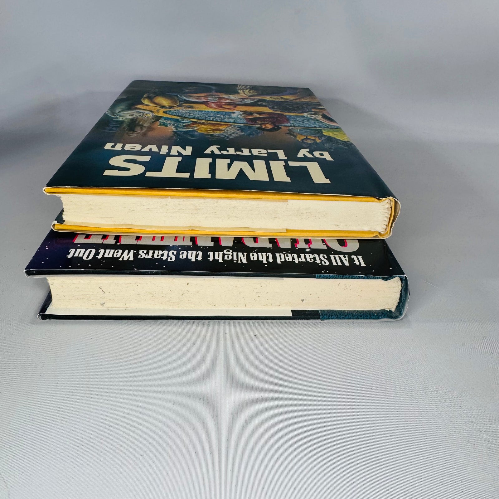Vintage Science Fiction Hardcover Bundle — Limits (1985) + Quarantine (1995) — Larry Niven & Greg Egan | Dust Jackets, Science Fiction