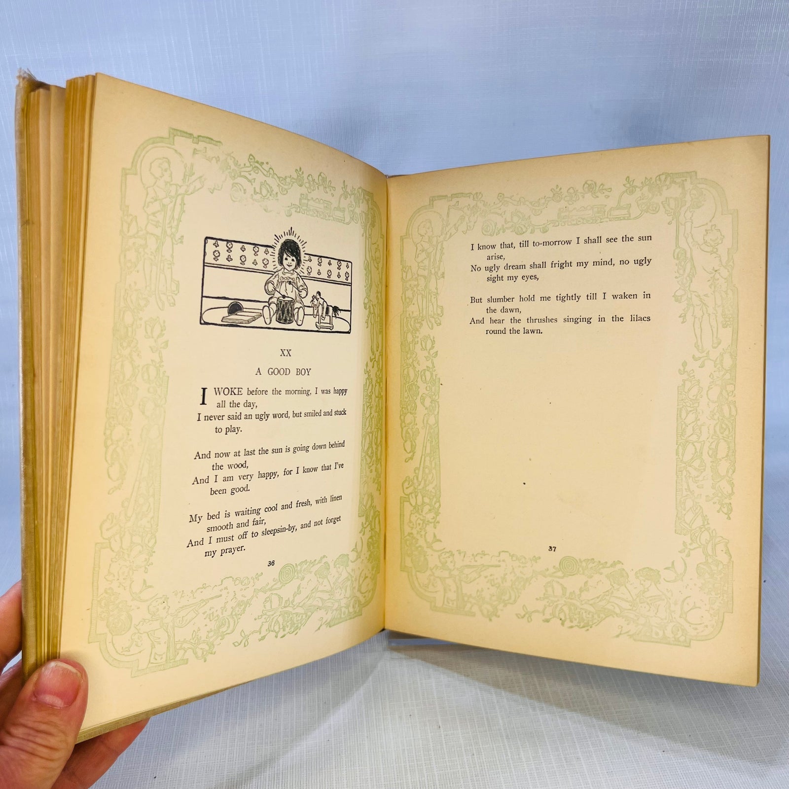 A Child's Garden of Verses by Robert Louis Stevenson Henry Altemus Company