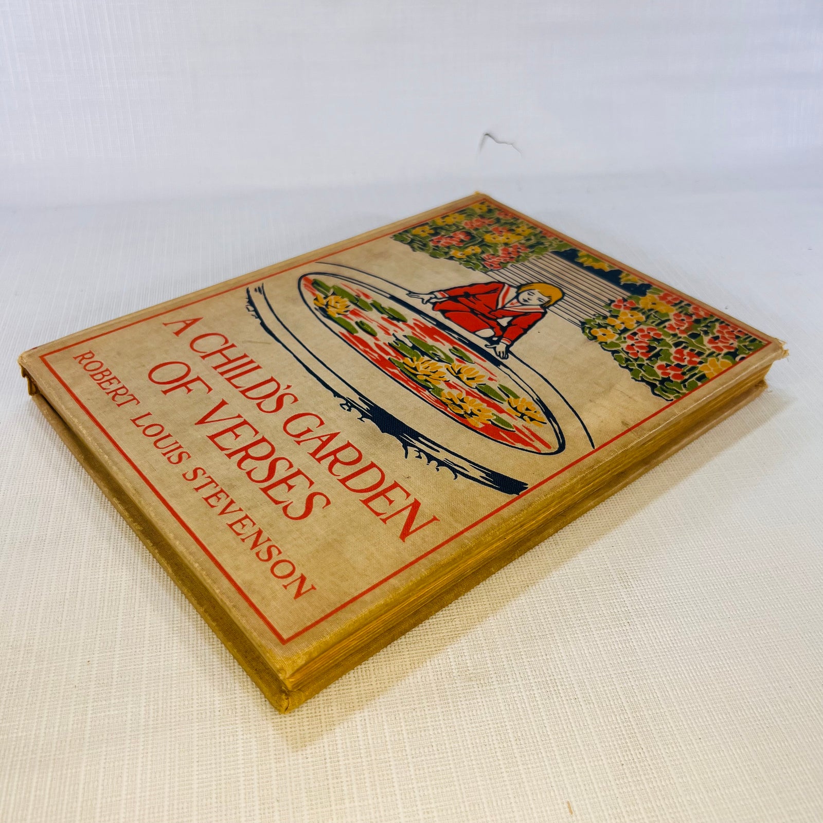 A Child's Garden of Verses by Robert Louis Stevenson Henry Altemus Company