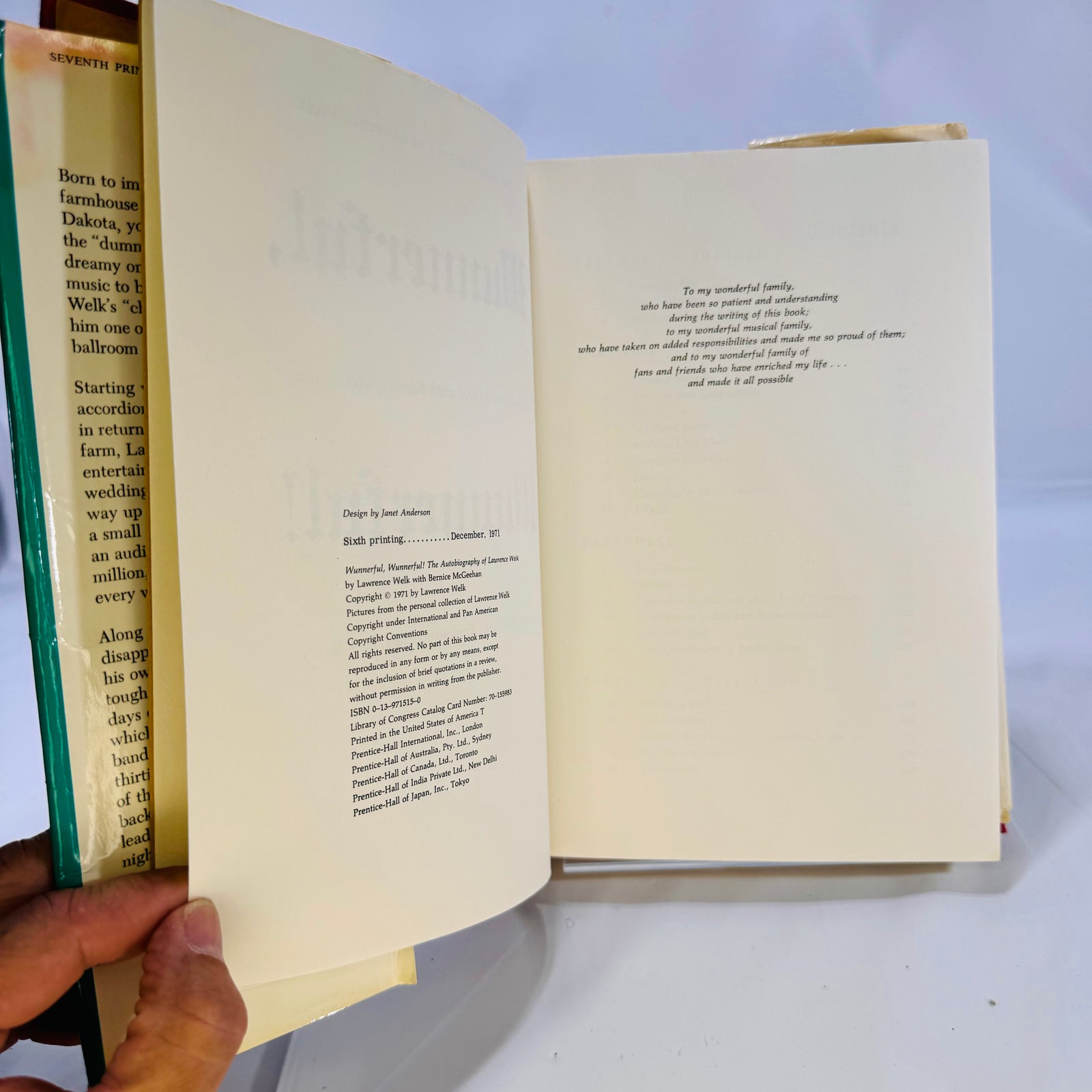 Copyright page reading Sixth printing December 1971 and dedication page