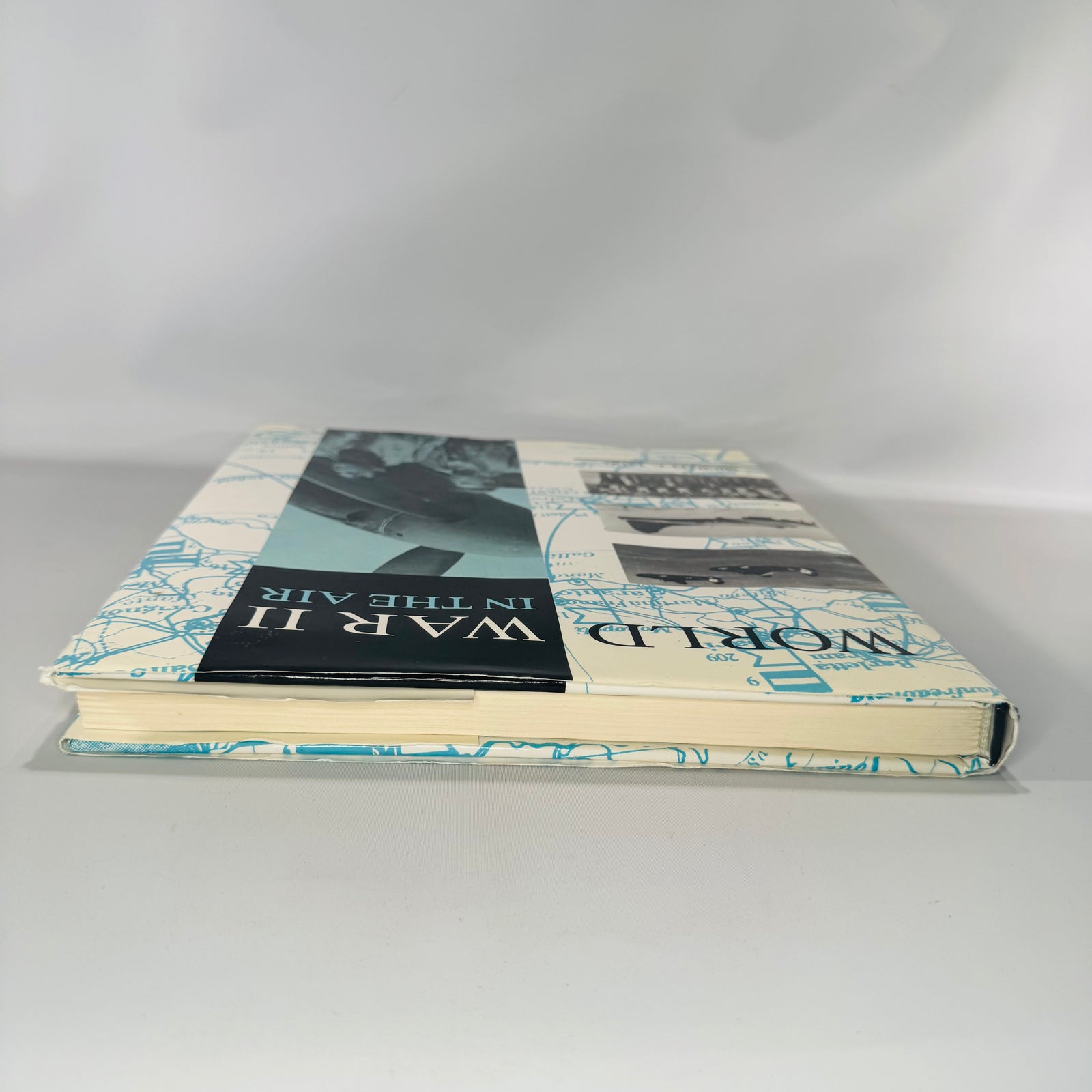 World War II in the Air (Battle in the Air) by Michael C. Tagg — Hardcover w/ Dust Jacket (1990)