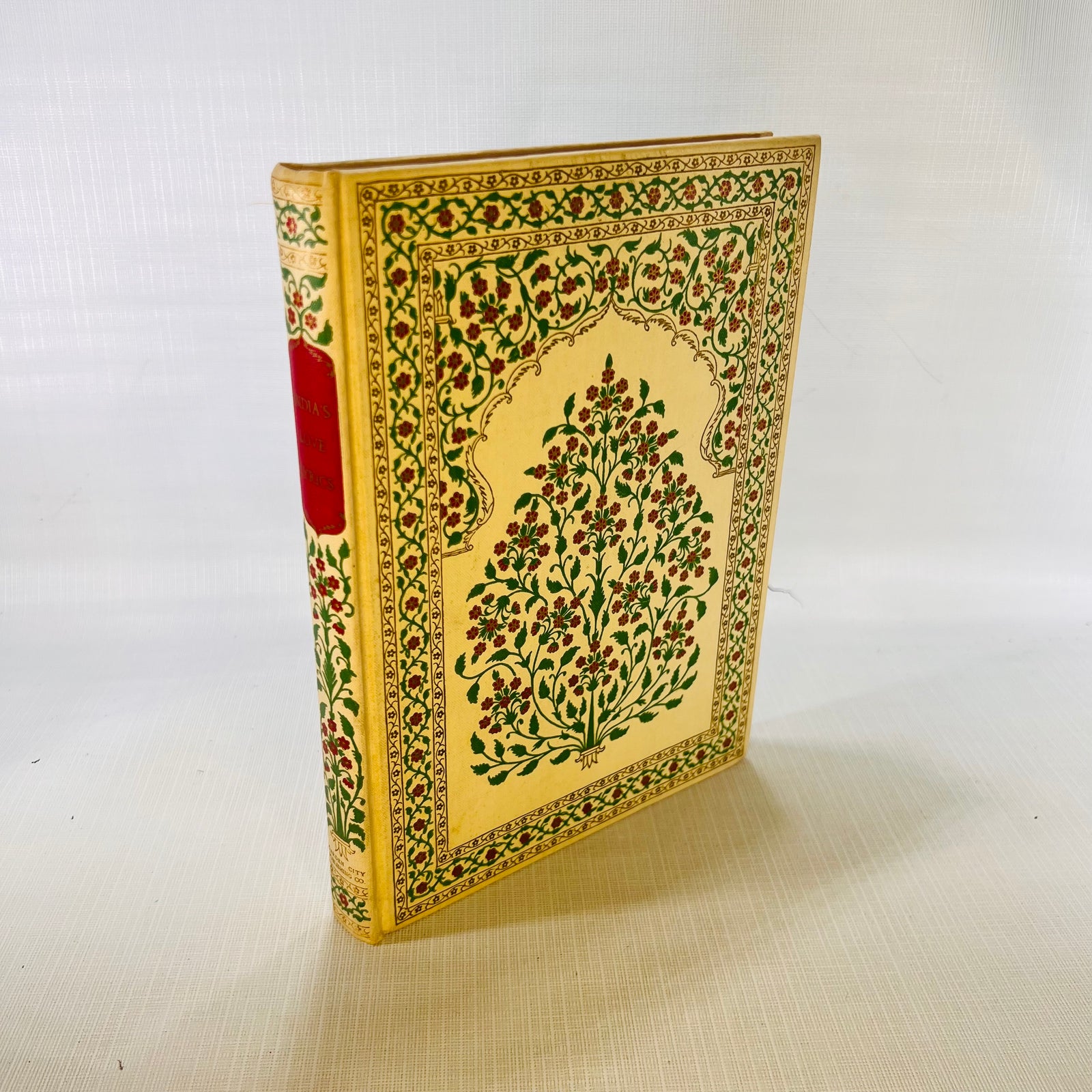 India's Love Lyrics by Laurence Hope 1942 Garden City Books