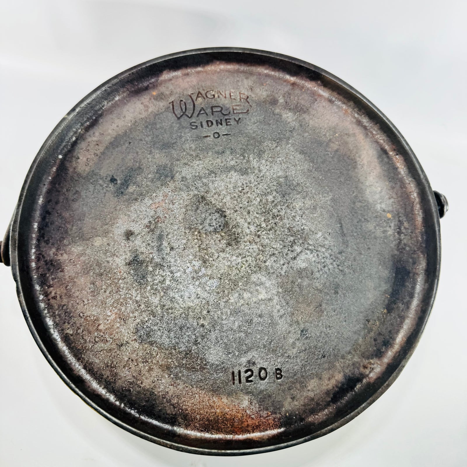 Wagner Ware Sidney -O- 1120 B Bailed Round Griddle 1922 to 1959 Cast Iron