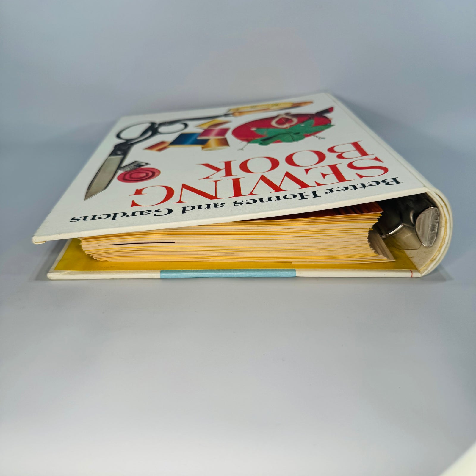 Better Homes & Gardens Sewing Book (Second Edition) – Vintage 5-Ring Binder Sewing Reference
