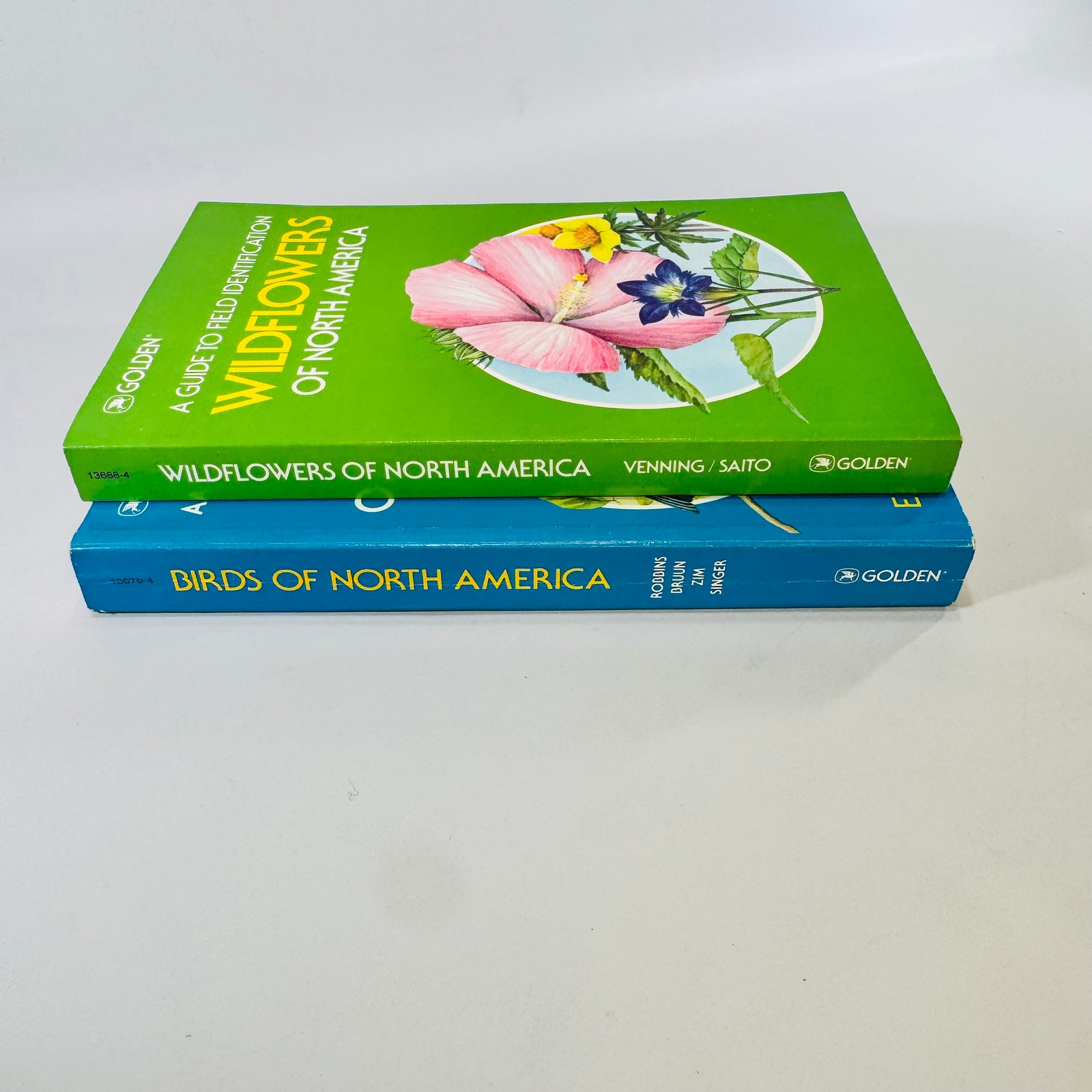 Birds & Wildflowers of North America Golden Field Guides Bundle