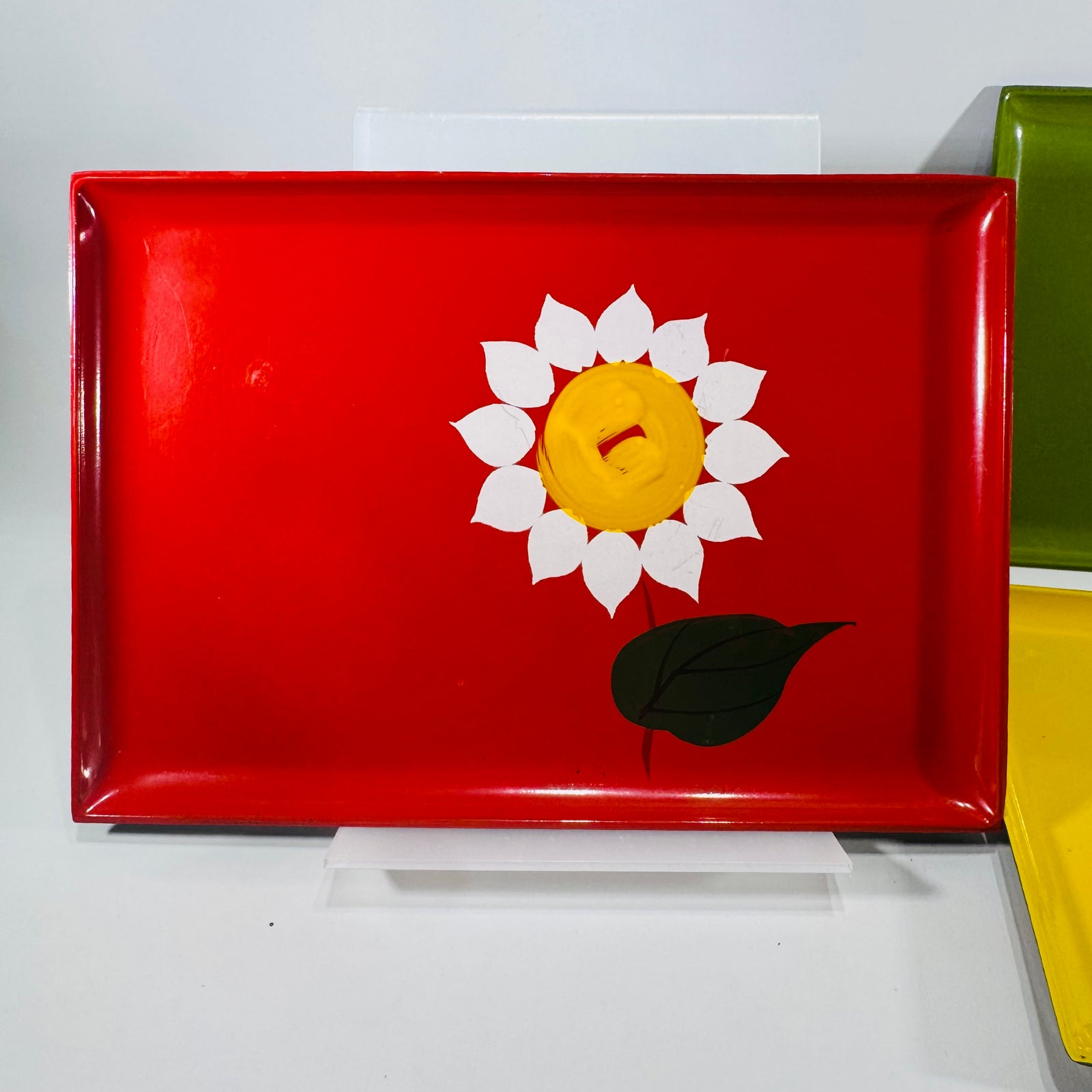 Vintage DABS Melamine Snack Trays Set of 4, 1960s Flower Power Rectangular Plates, Retro Daisy Serving Trays, 8x5 Japan