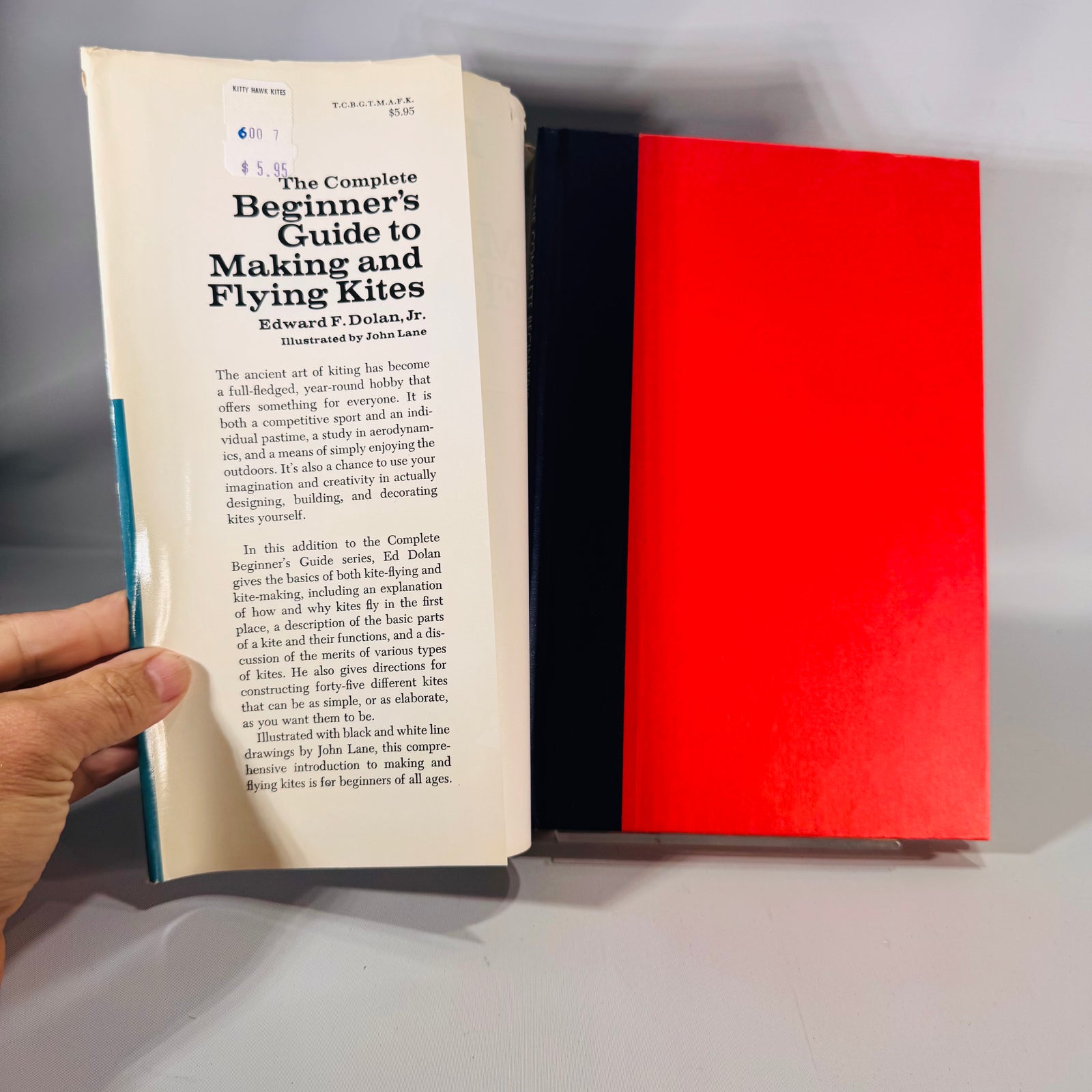 The Complete Beginner’s Guide to Making and Flying Kites (1977 First Edition) — Edward F. Dolan Jr. | Doubleday, illustrated, Hobbies & Crafts — Kite Making