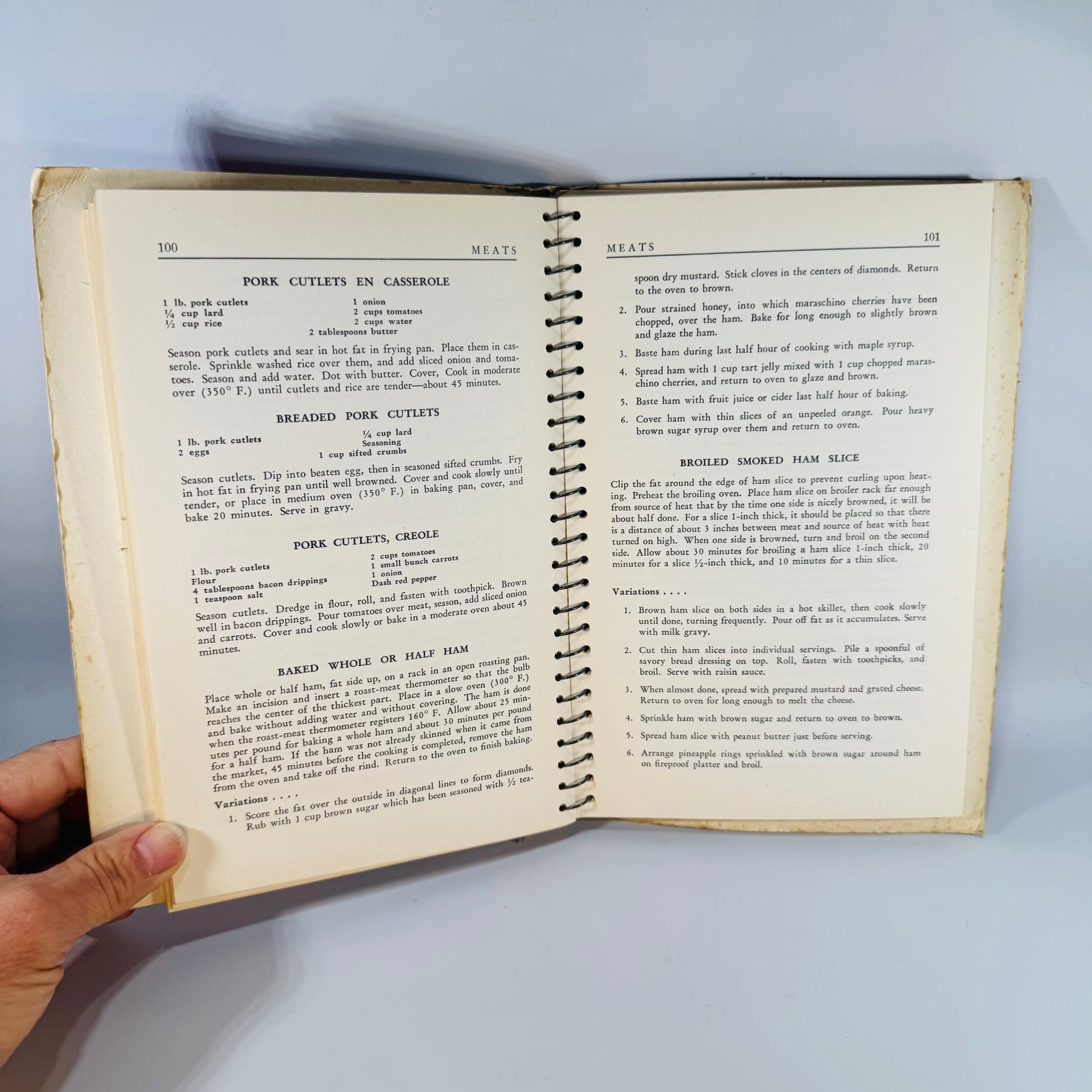 Vintage WWII Wartime Cookbook — American Women’s Voluntary Services Cook Book (1942) — Marion Gregg | Spiral Bound, Wartime Cooking / Home Economics