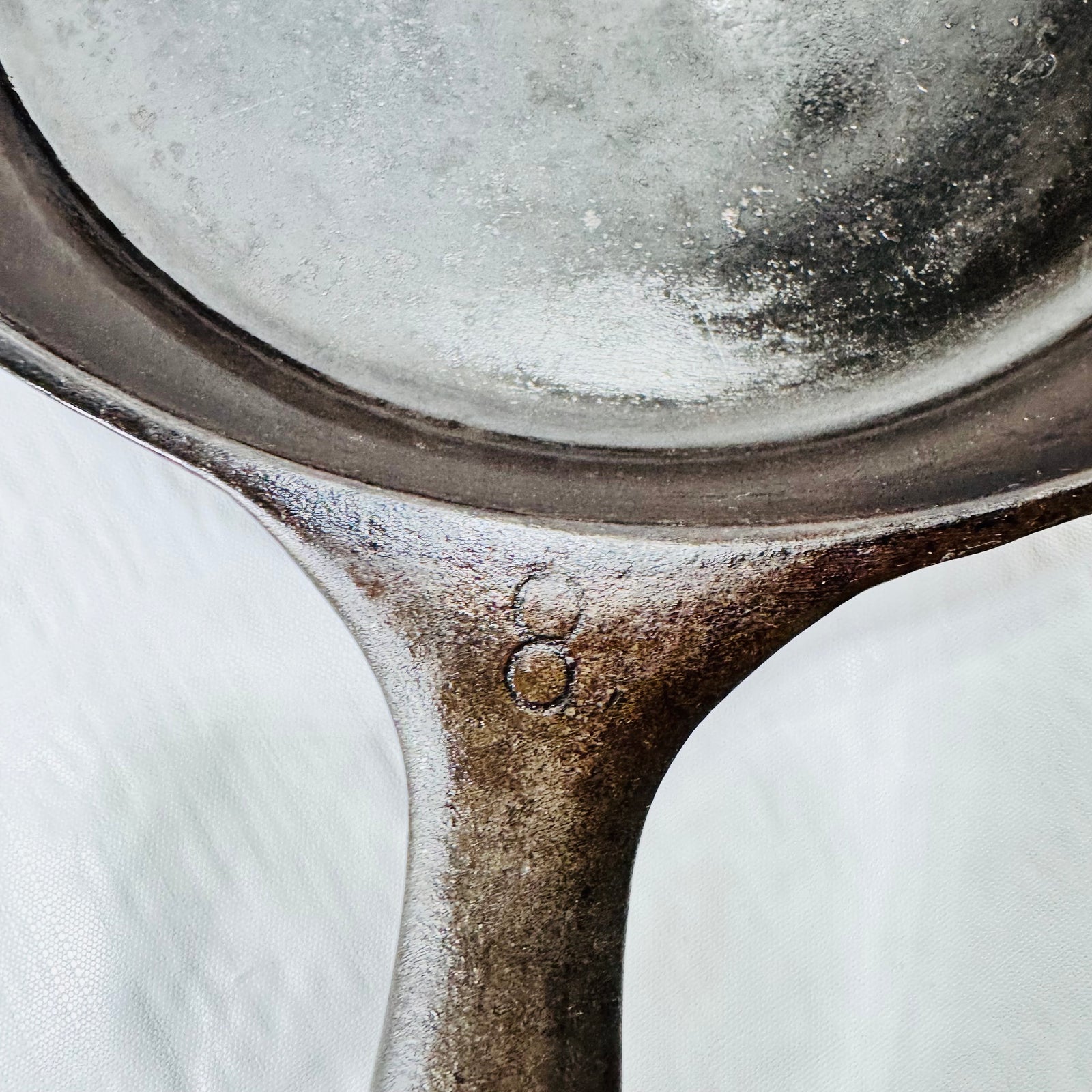 Wagner Ware Sidney -O- No. 8 Cast Iron Skillet 1058 1935 to 1959
