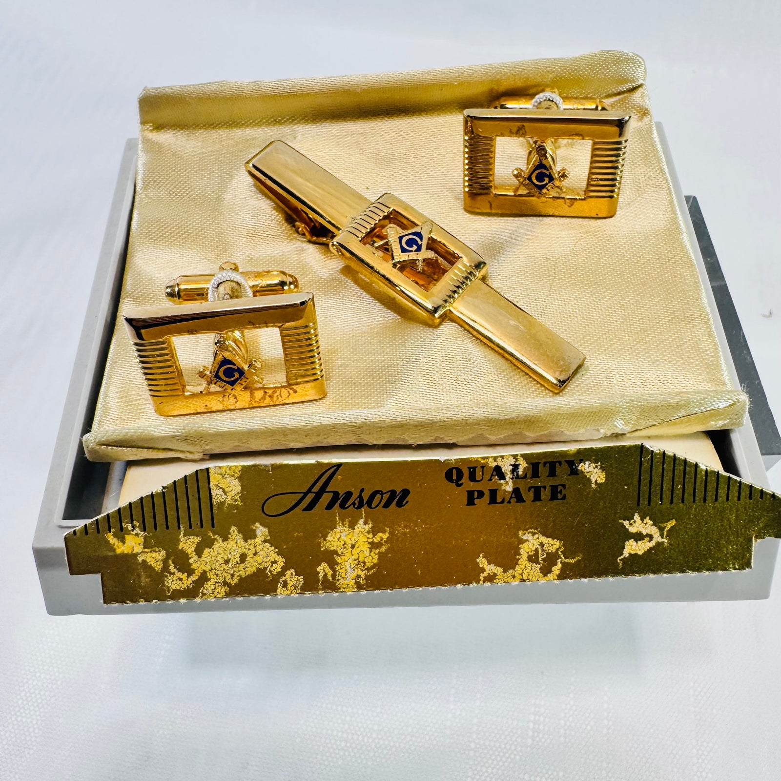 Anson Masonic Gold Tone Cufflinks and Tie Bar Set Blue Enamel with Case