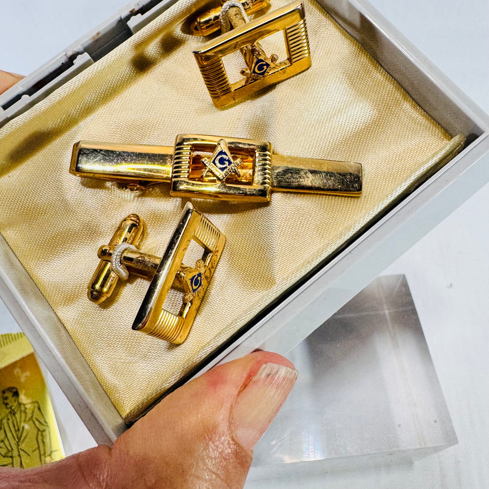 Anson Masonic Gold Tone Cufflinks and Tie Bar Set Blue Enamel with Case