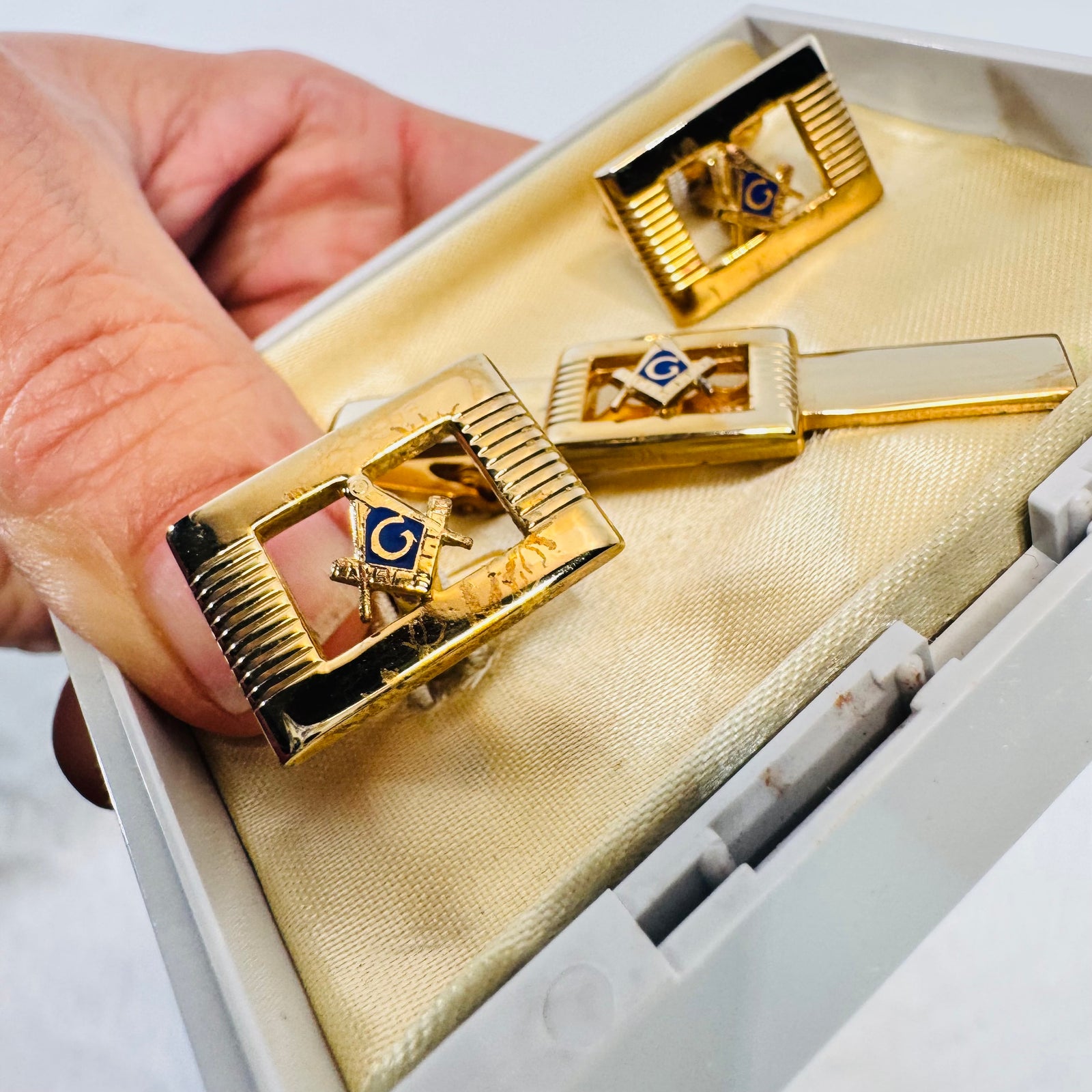 Anson Masonic Gold Tone Cufflinks and Tie Bar Set Blue Enamel with Case