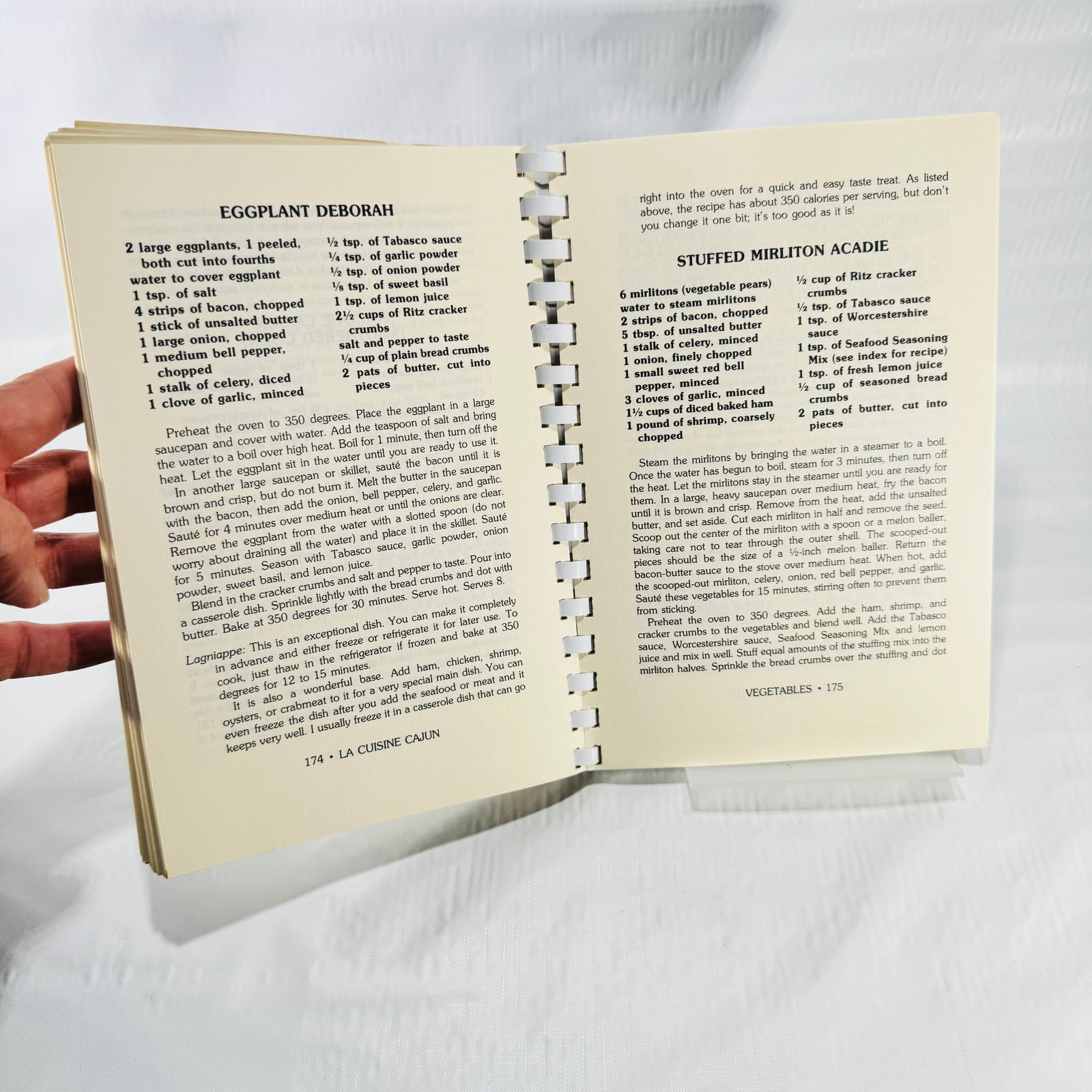 La Cuisine Cajun by Jude W. Theriot, 1986 Pelican Spiral Cookbook