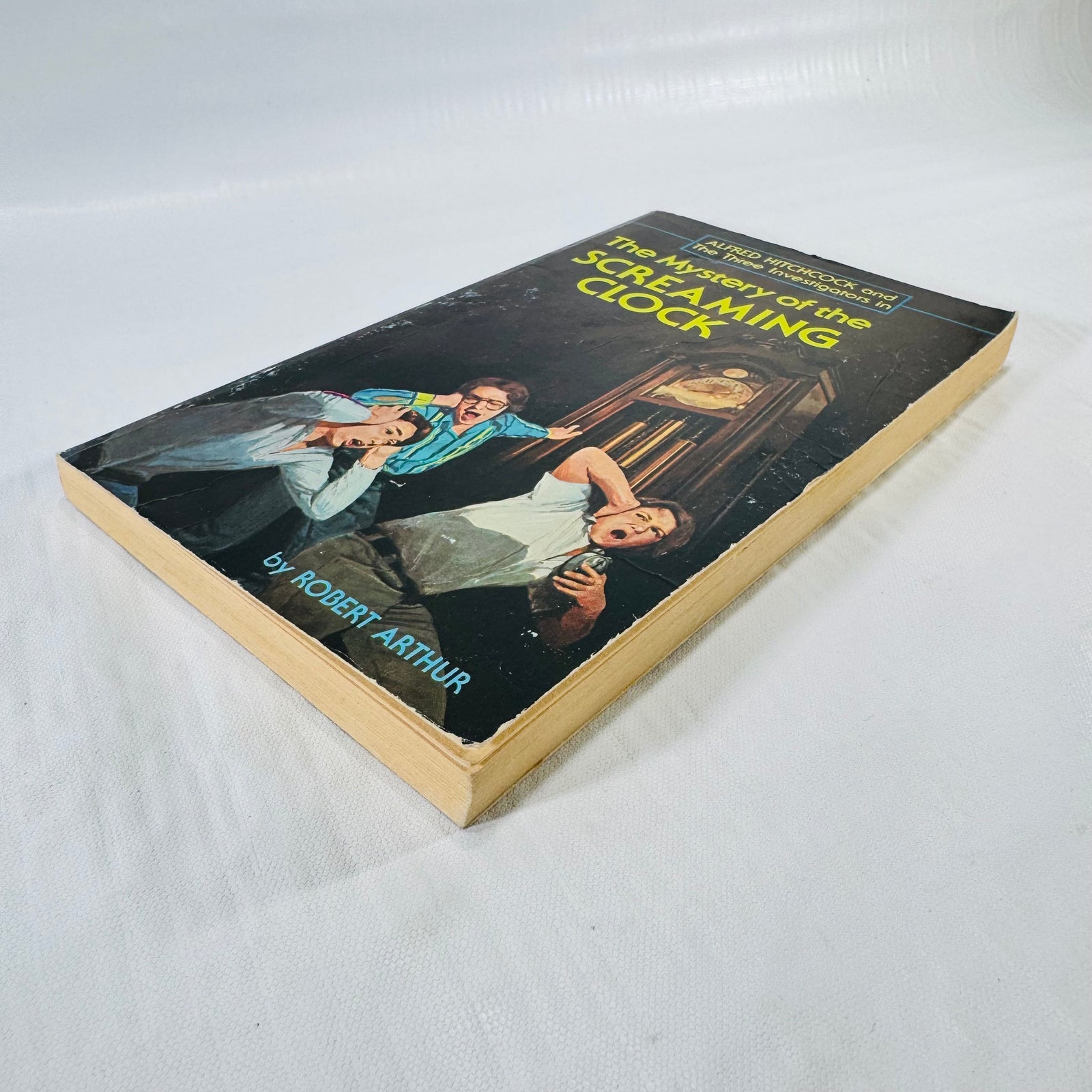 The Mystery of the Screaming Clock by Robert Arthur Three Investigators Scholastic Paperback