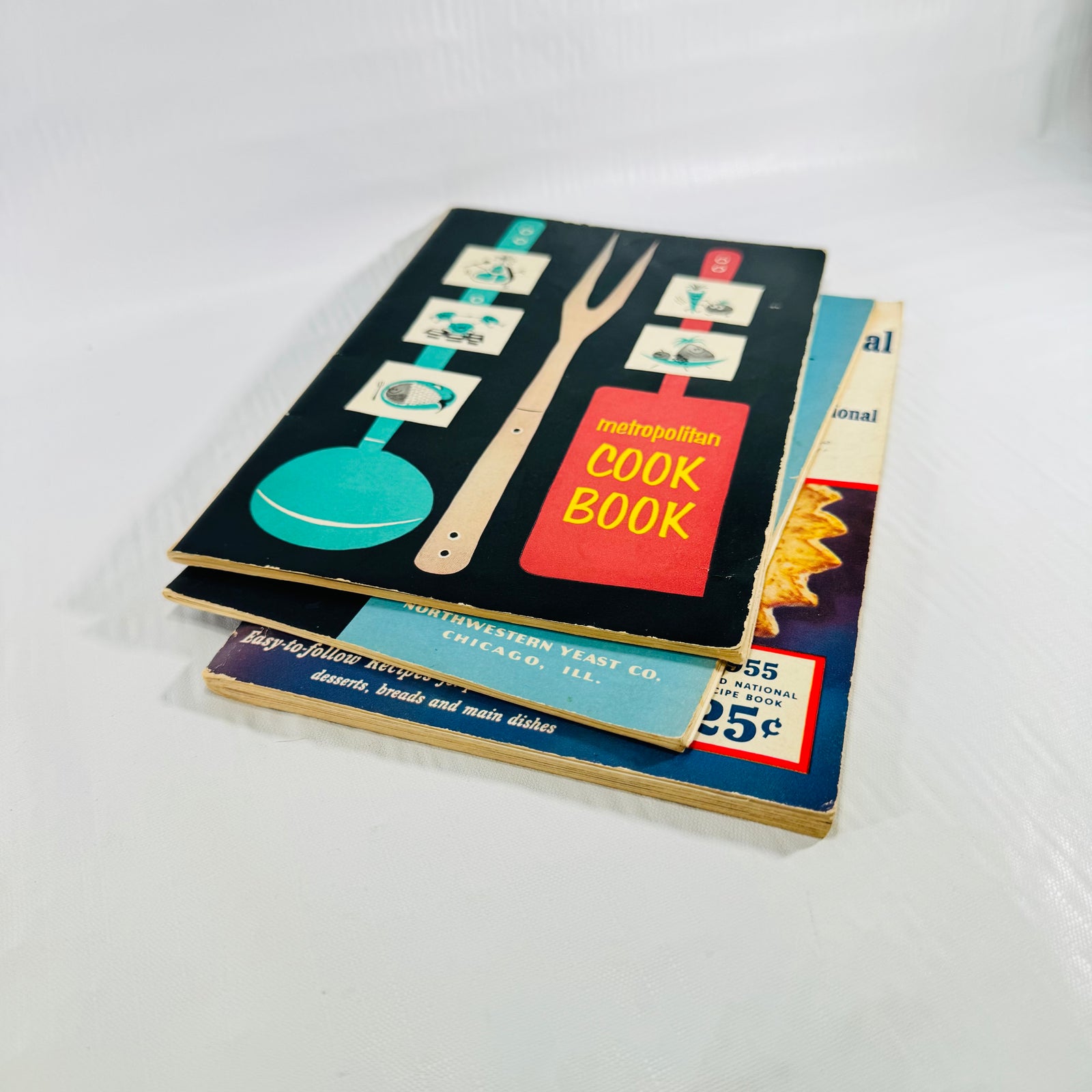 Metropolitan Cook Book 1955 Recipe Pamphlet Bundle with Pillsbury and Art of Making Bread