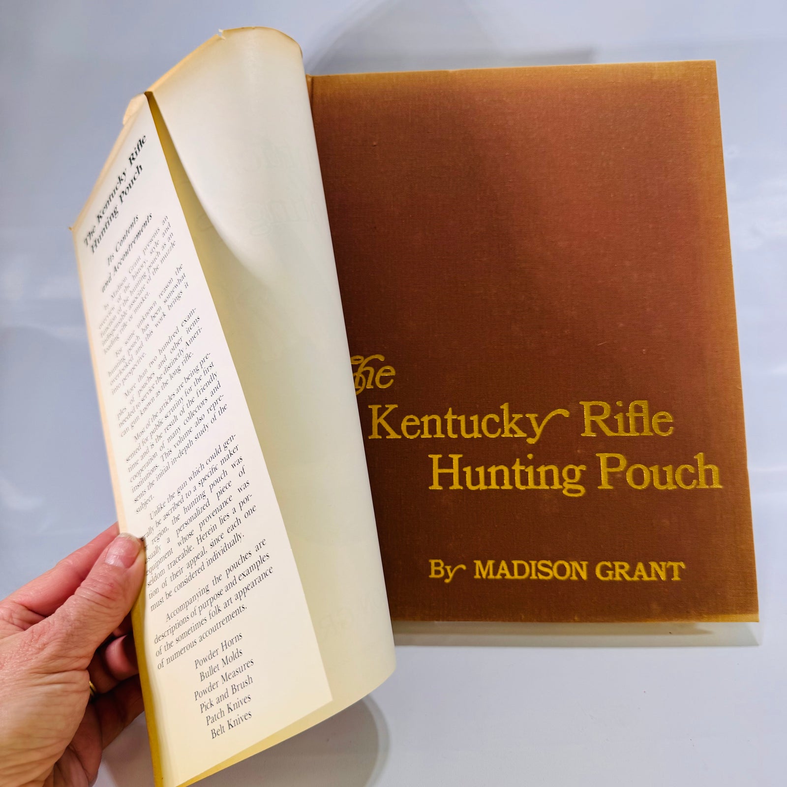 The Kentucky Rifle Hunting Pouch by Madison Grant (1977) – Vintage Self-Published Study
