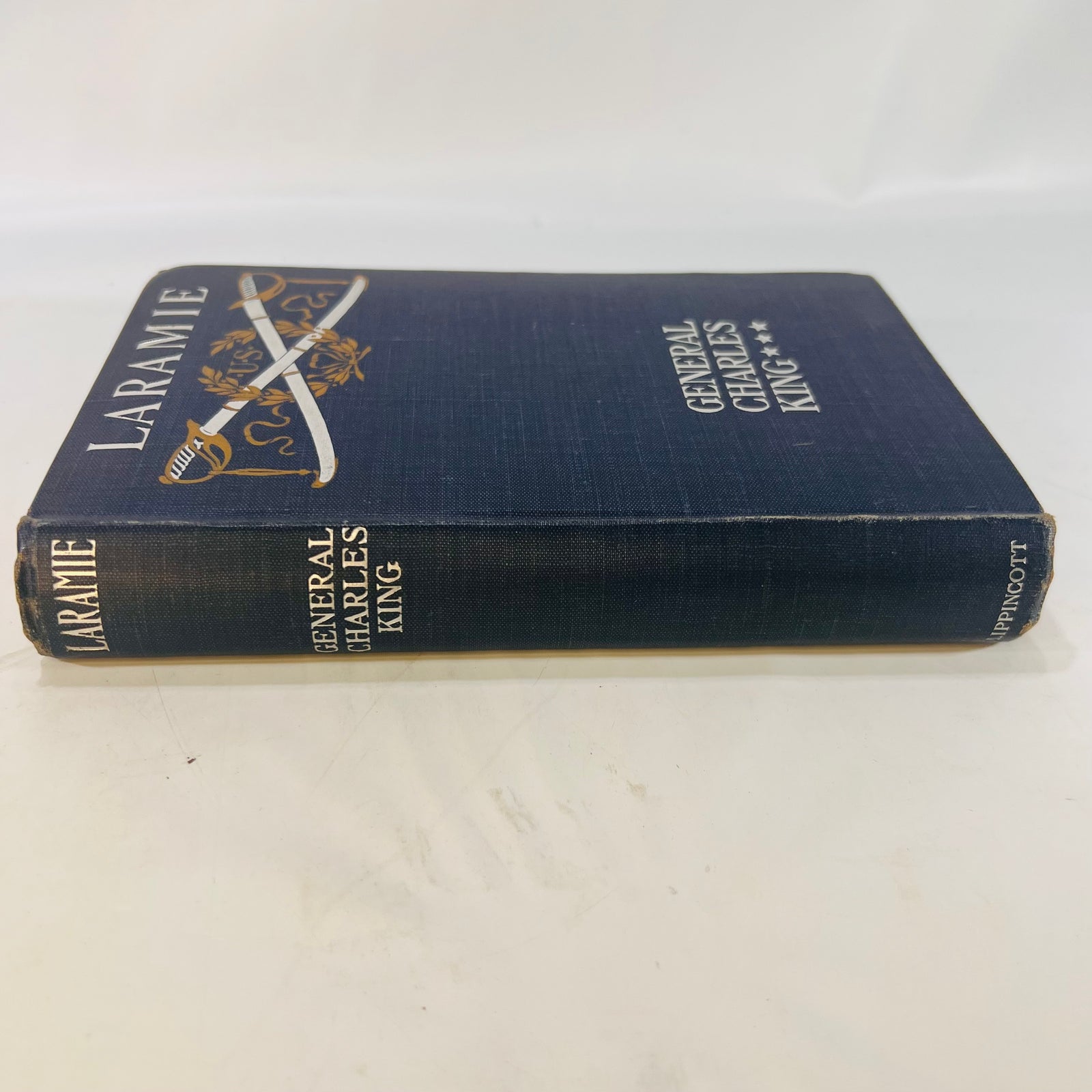 Laramie General or The Queen of Bedlam A Story of the Sioux War of 1876 by Captain Charles King 1900 J.B. Lippincott Companny
