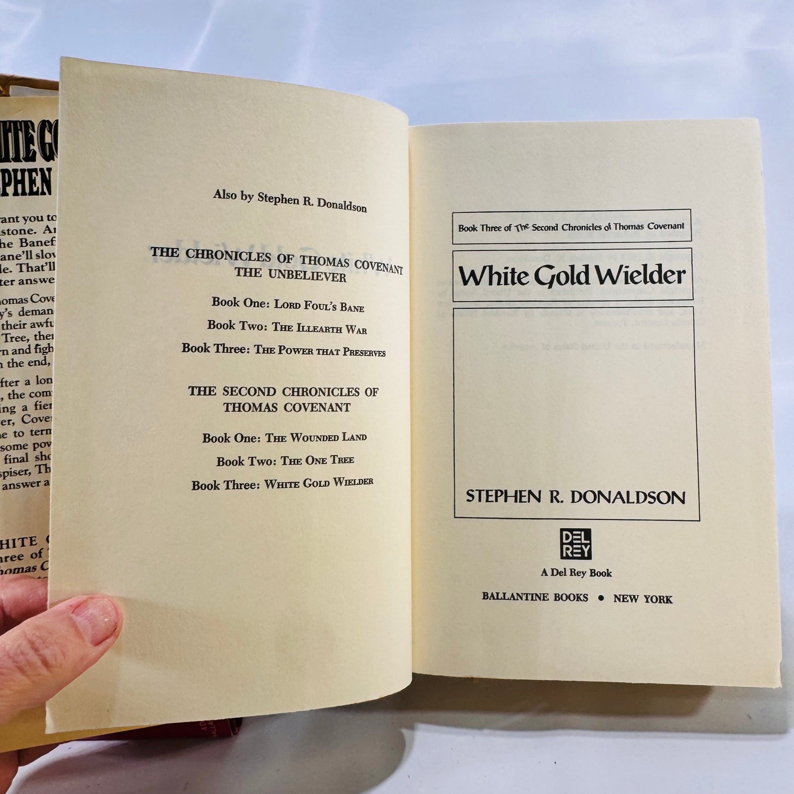 The Second Chronicles of Thomas Covenant Series (1980s Books 1-3) – Vintage Fantasy Collection
