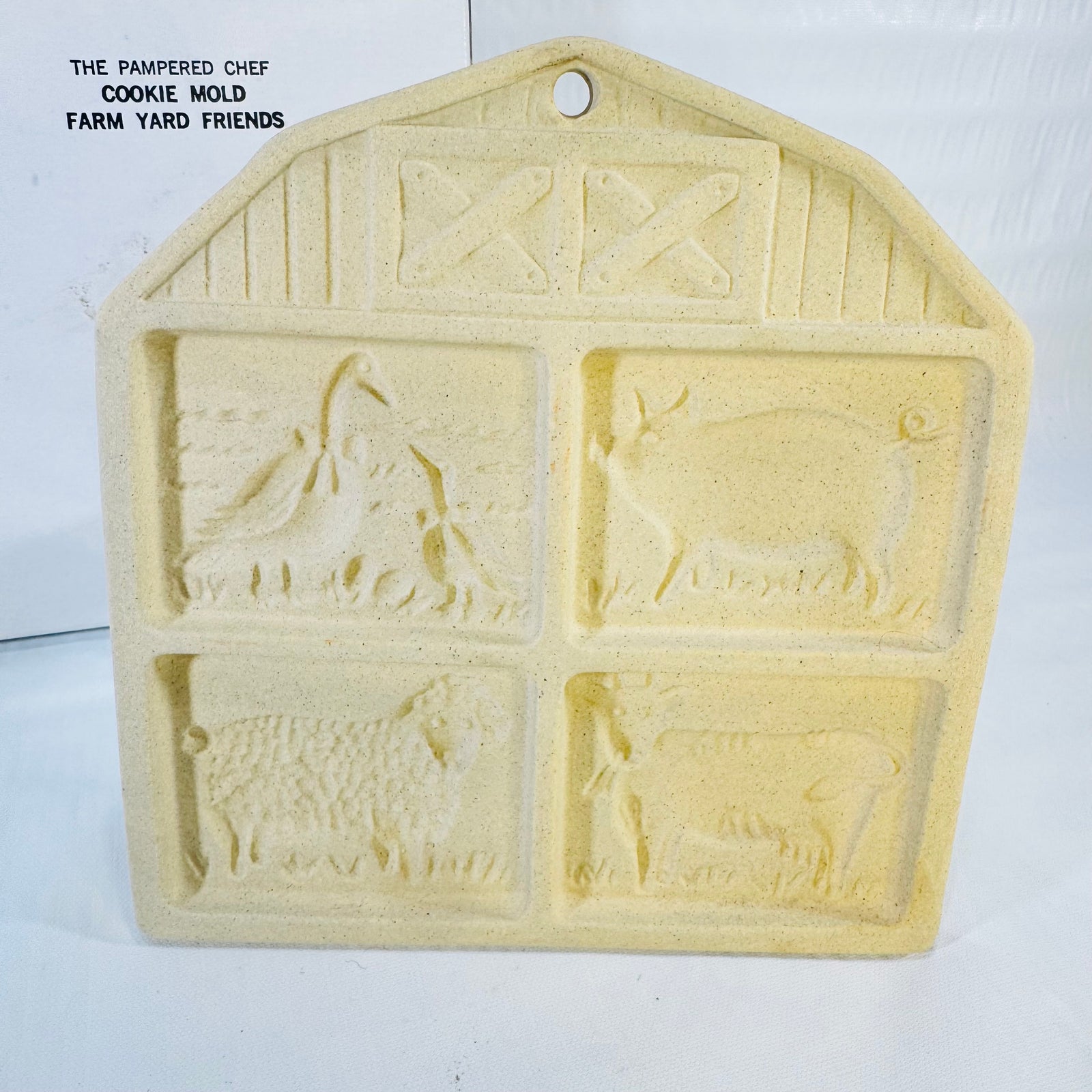 Pampered Chef Farm Yard Friends 1994 Stoneware Cookie Mold with Box