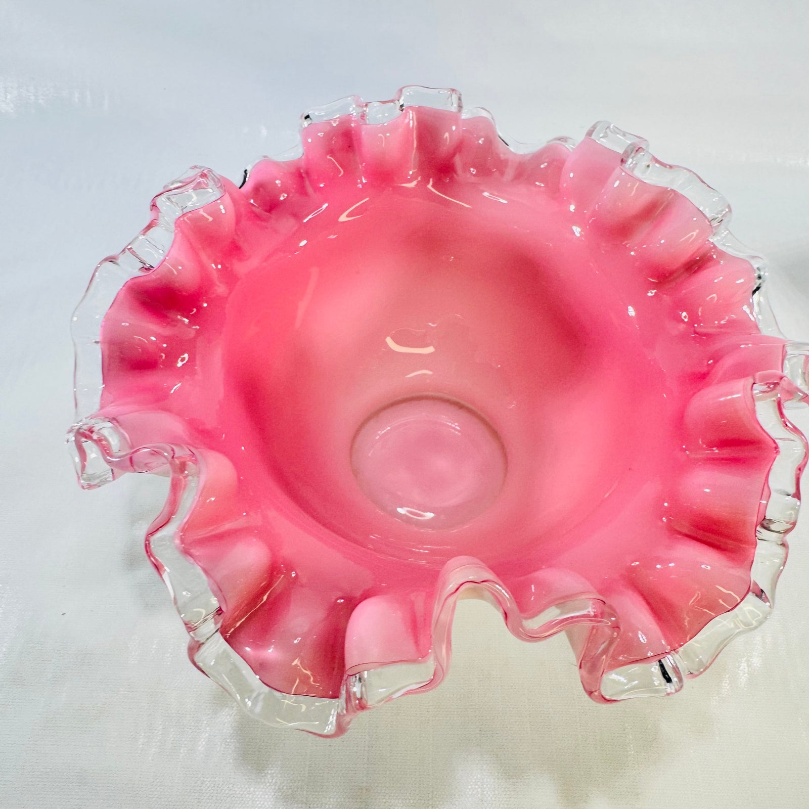 Fenton Peach Crest ruffled pink and white glass bowl, photo 5 of 5
