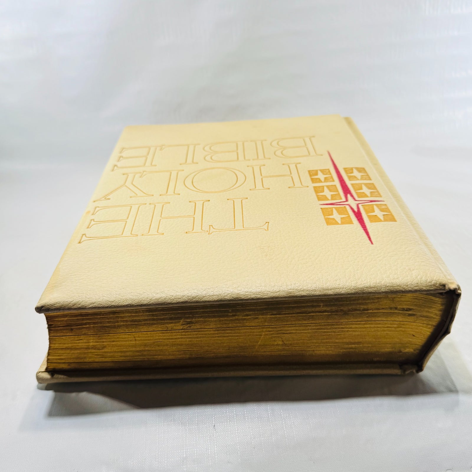 1961 Catholic Life Holy Bible page edges