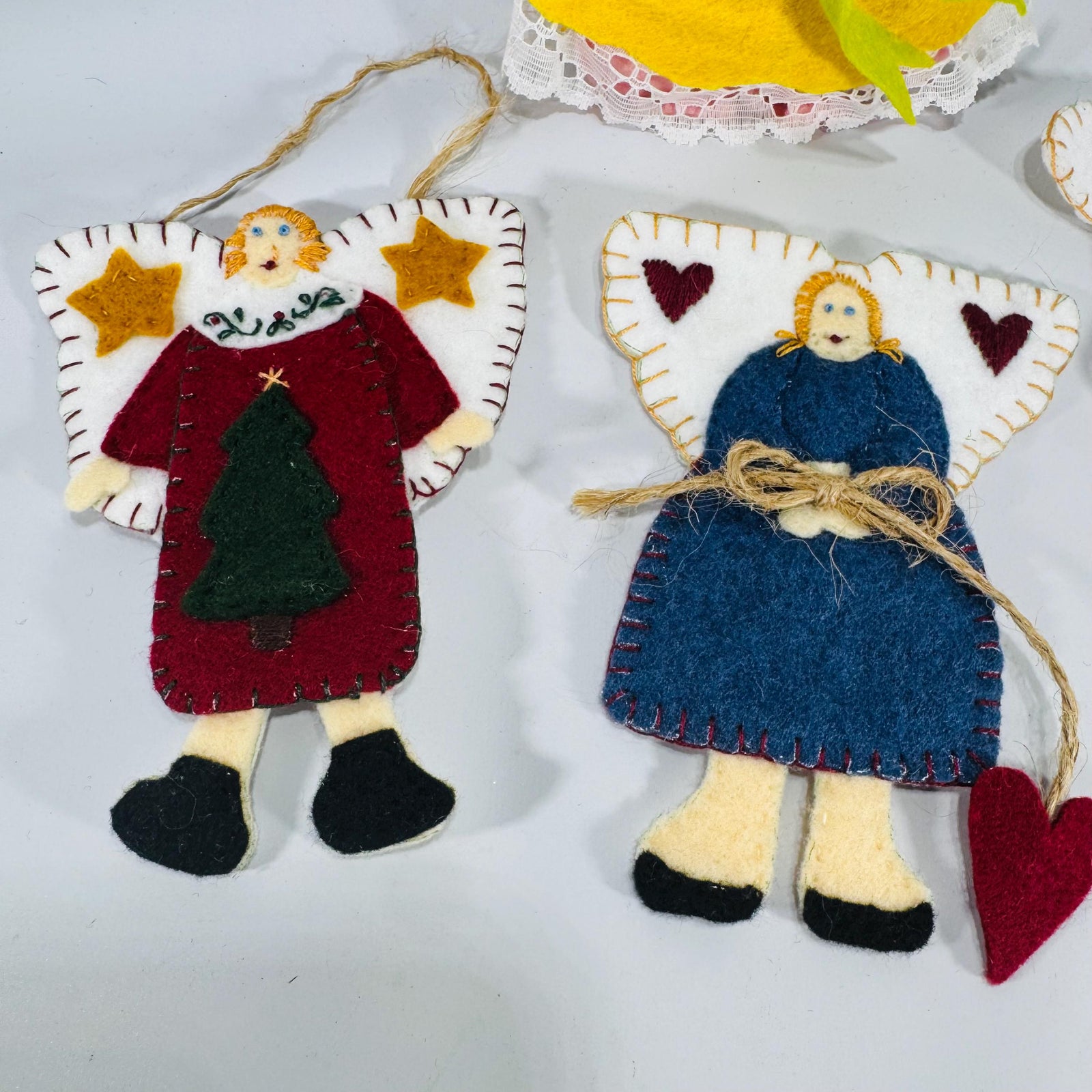 Set of 4 Handmade Felt Angel Ornaments – 1970s-90s Folk Art, 3 Flat 5x4 & 1 Plush 6", Primitive Christmas Decor, Holiday Kitch