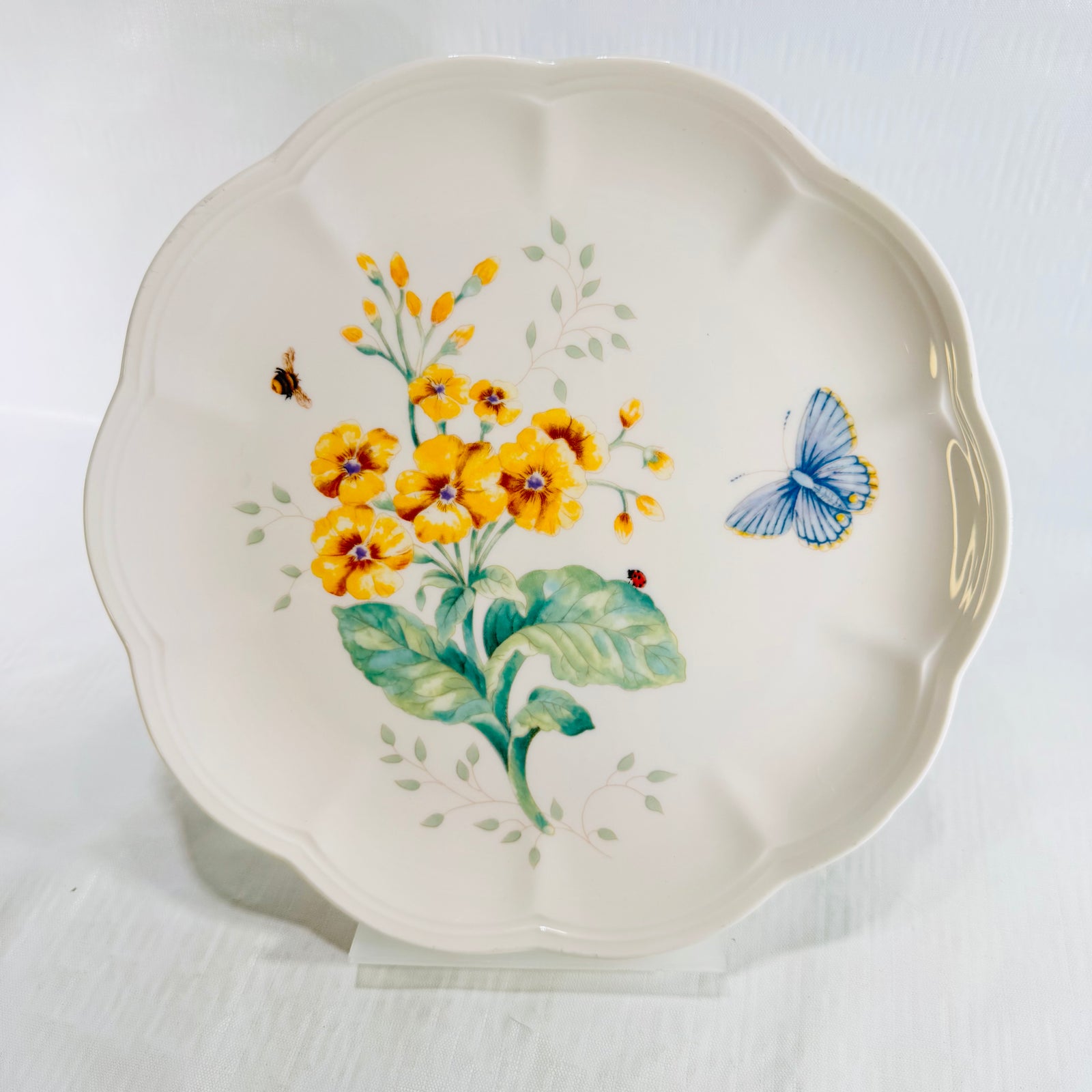 Lenox Butterfly Meadow Fritillary 9 inch accent plate with yellow blossoms, blue butterfly and ladybug
