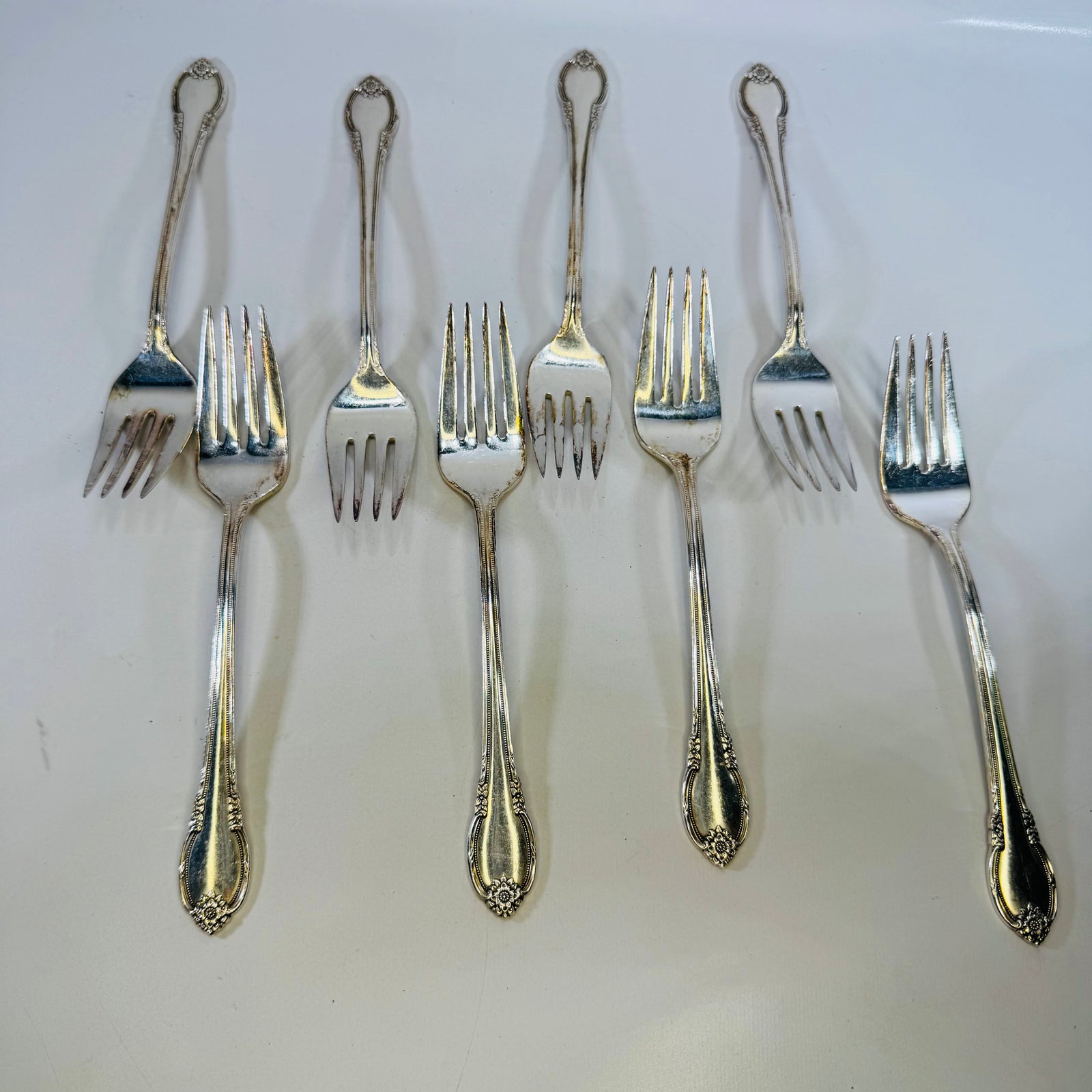 1847 Rogers Bros Remembrance Luncheon Forks | Set of 8 Silverplate Flatware