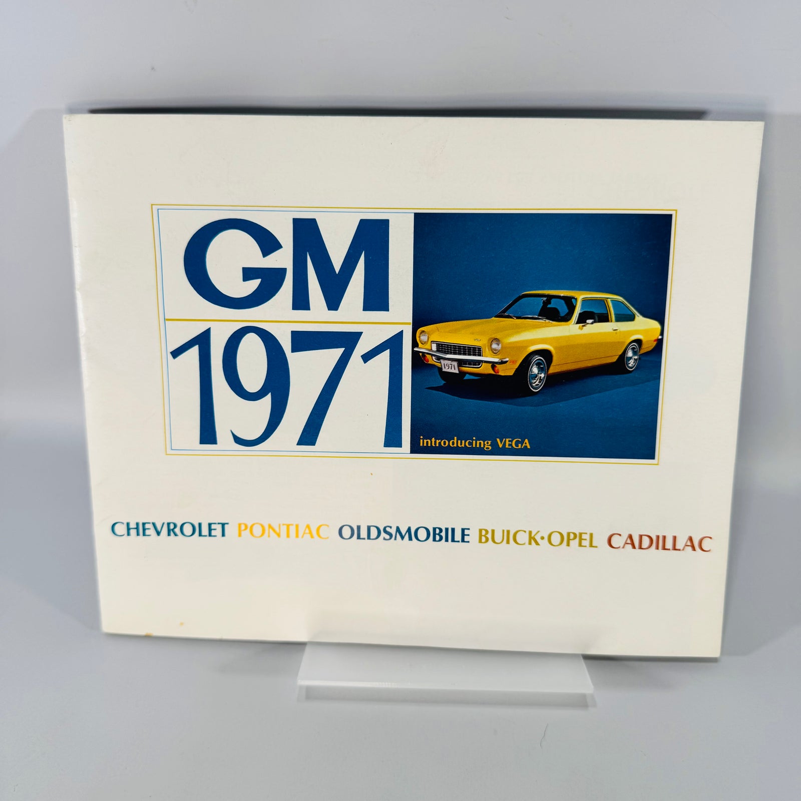 GM 1971 Passenger Cars Brochure — Chevrolet, Pontiac, Oldsmobile, Buick-Opel, Cadillac General Motors | 1971