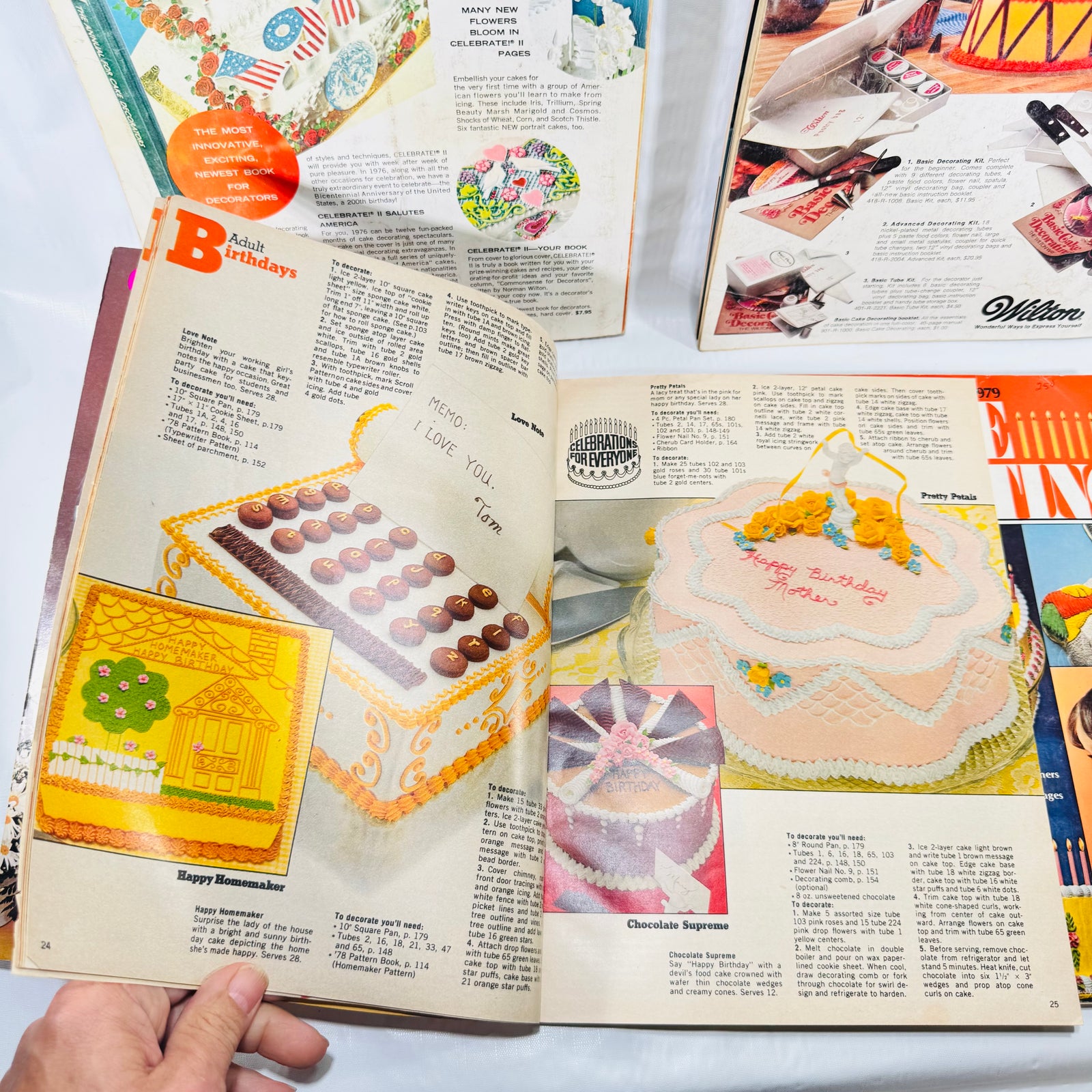 Wilton Yearbook birthday and party cake pages