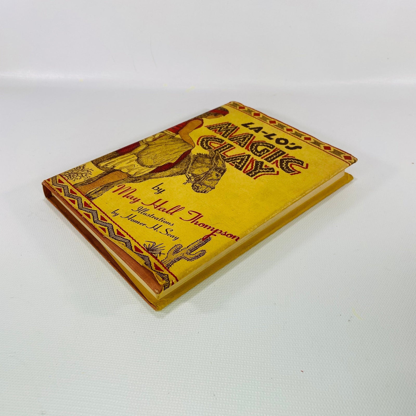 La-Lo's Magic Clay by Mary Hall Thompson First Edition 1946 Wartburg Press