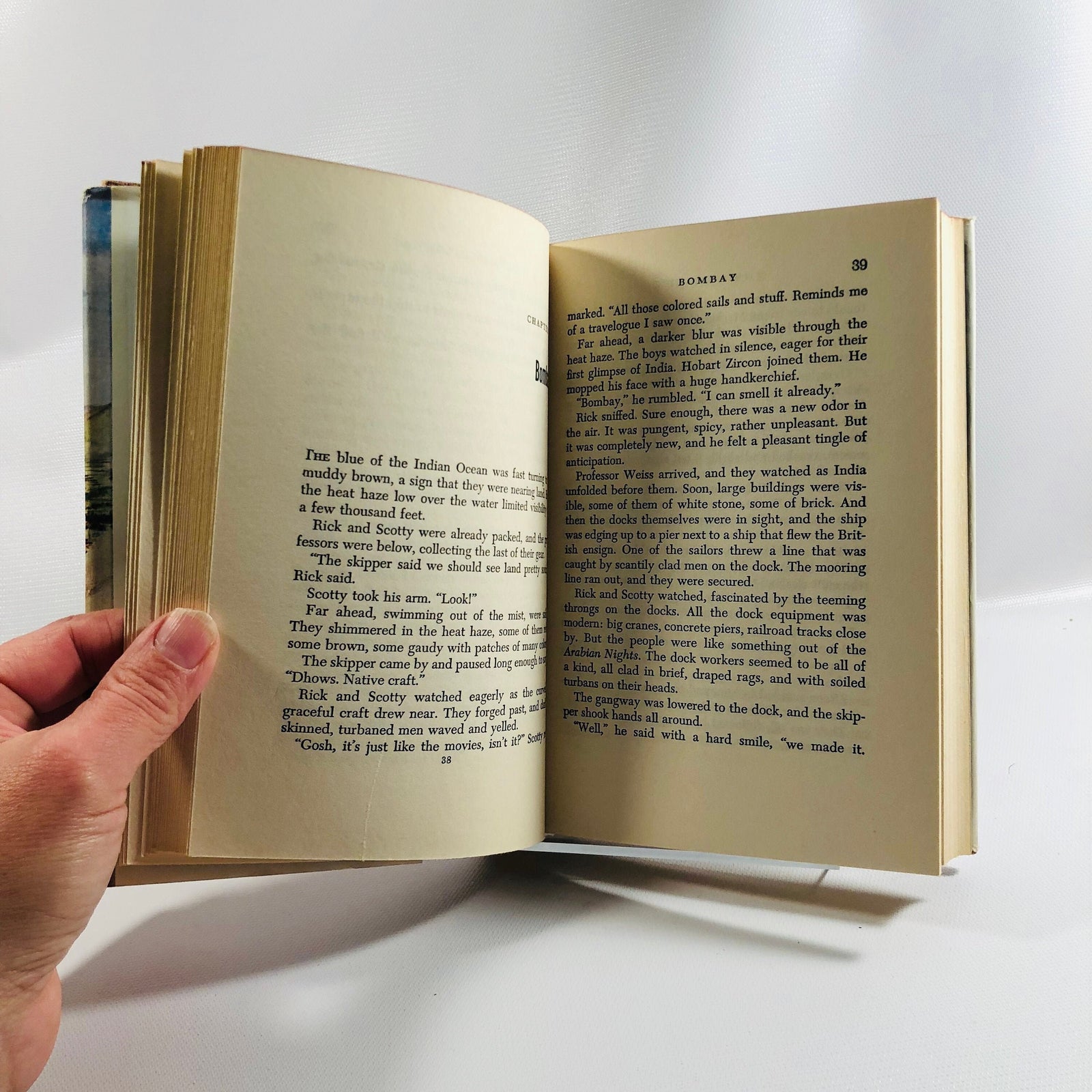 Interior text pages from The Lost City by John Blaine 1947