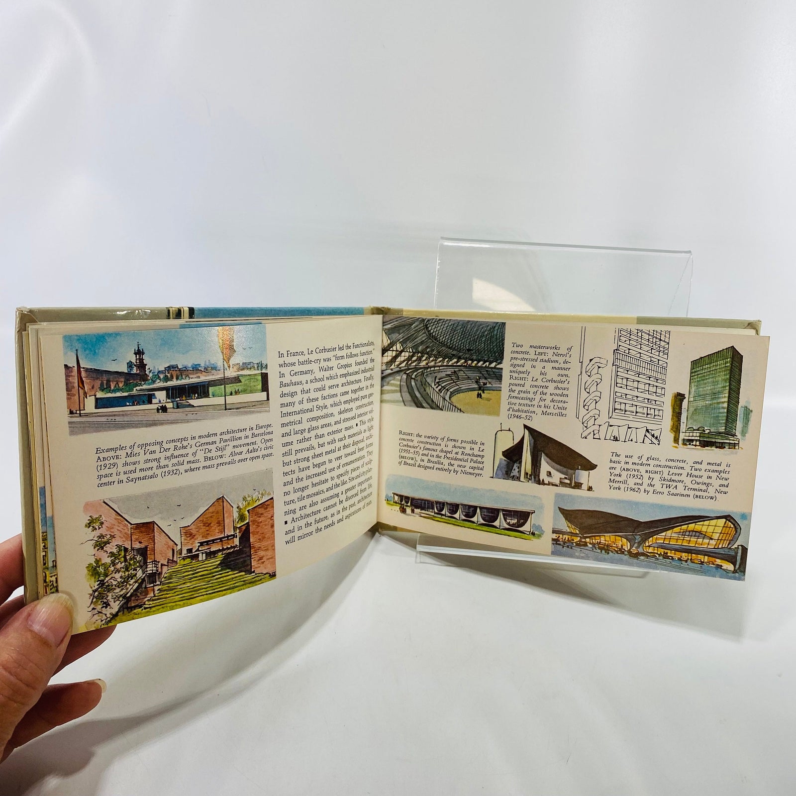 The Odyssey Library Architecture by Mario Valmarana 1964 The Odyssey Press