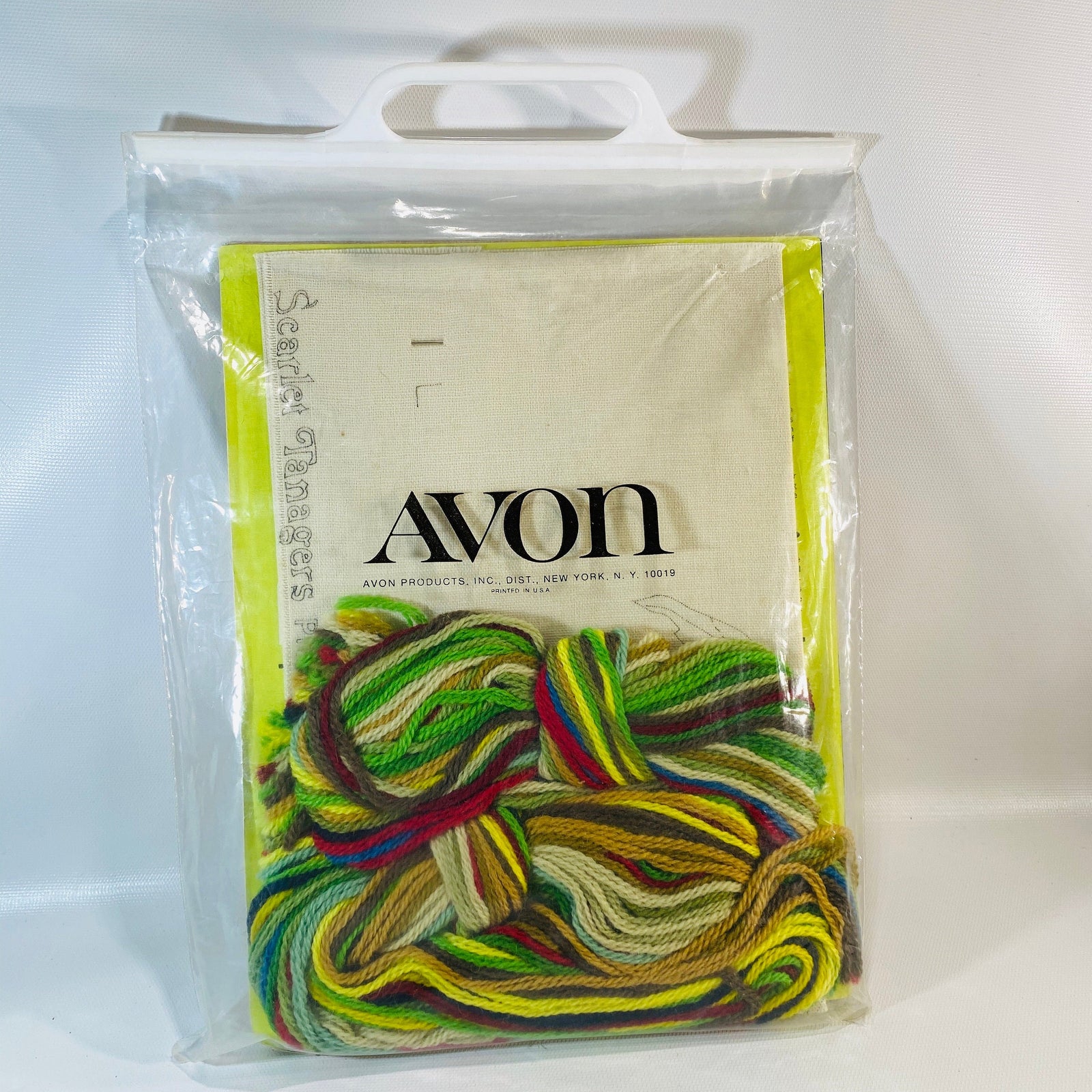 Avon Creative Needlecraft Crewel Embroidery Scarlet Tanagers Picture Kit 1974