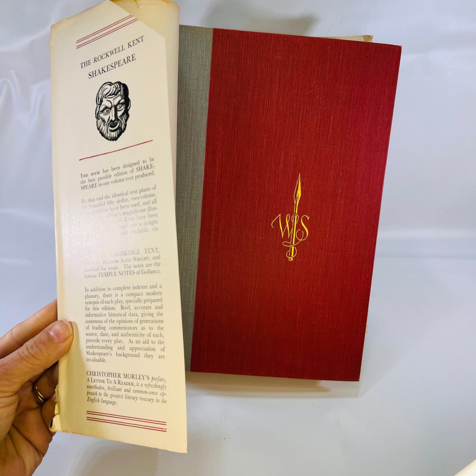 The Complete Works of Shakespeare 40 illustrations by Rockwell Kent 1936 with a Synopsis Play & Temple Notes Doubleday Company Vintage Book