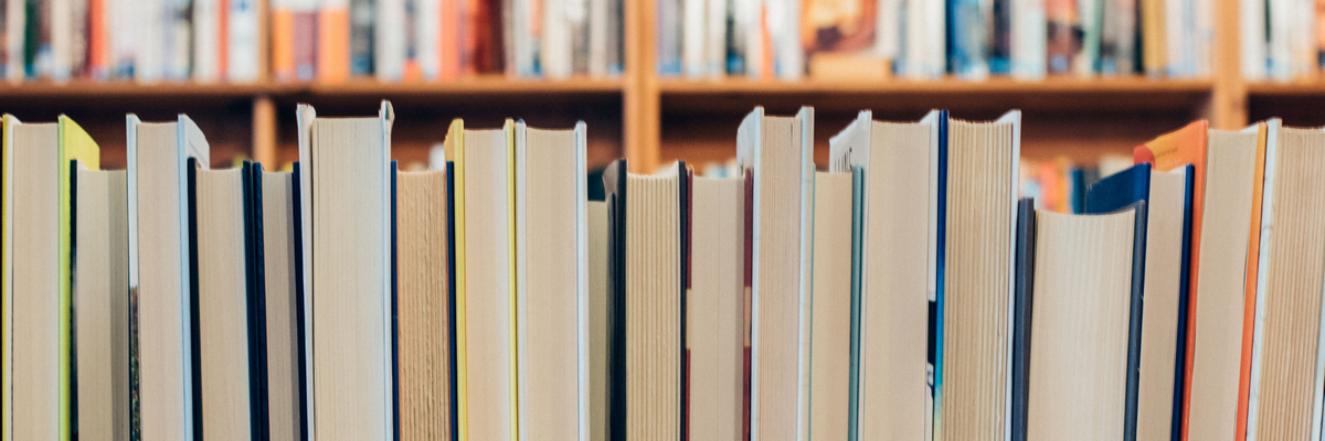 How to Properly Organize Your Book Collection-reading vintage blog post