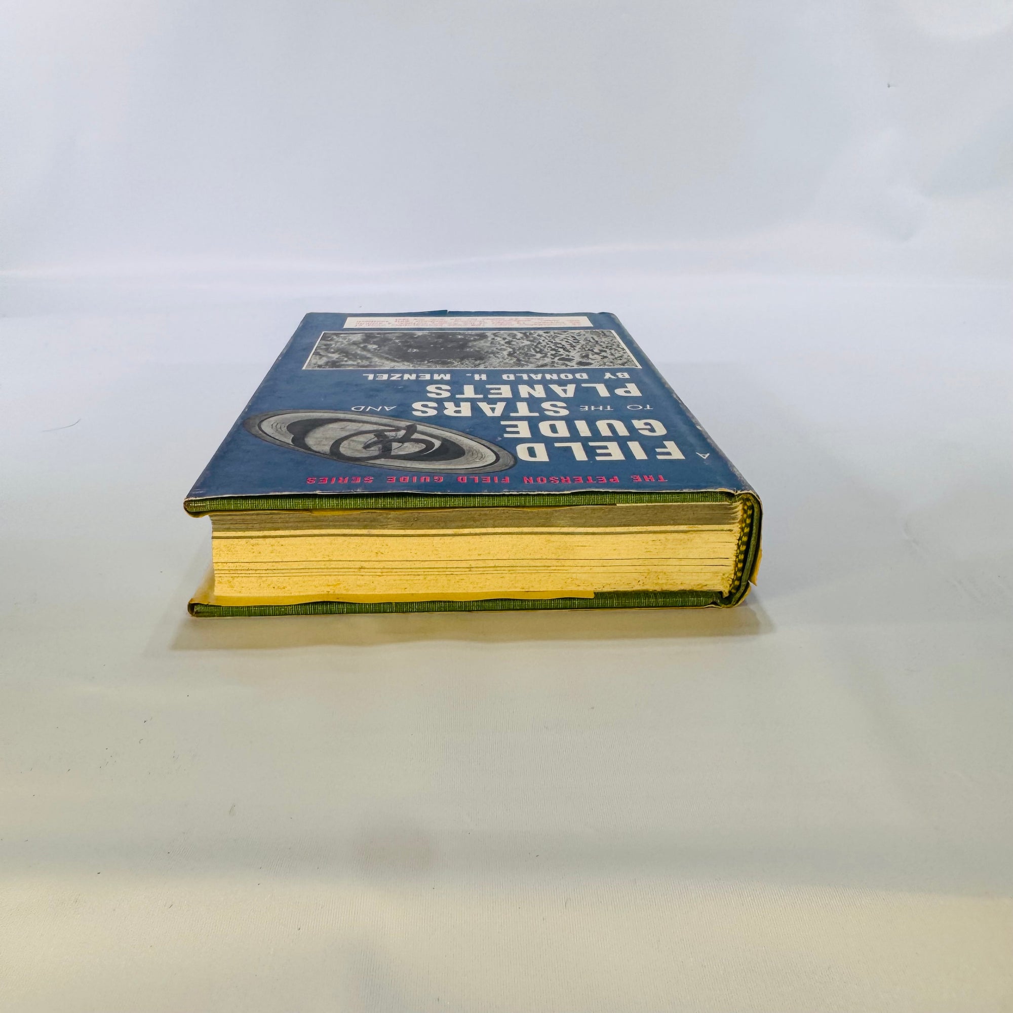 A Field Guide to the Stars and Planets by Donald H. Menzel (1964) – A Celestial Classic for Stargazers and Skywatchers