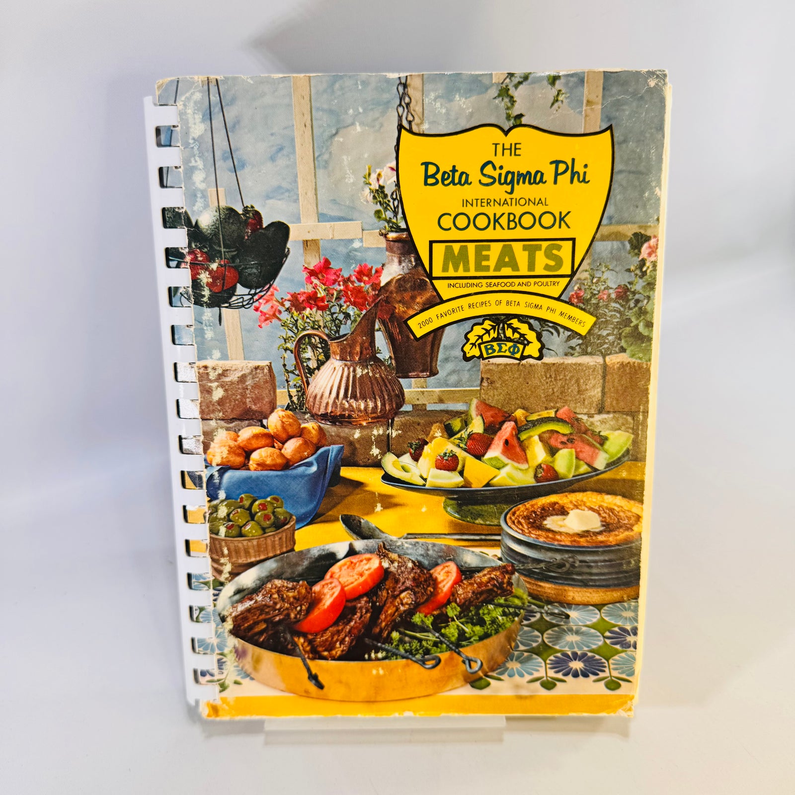 1968 Beta Sigma Phi Meats Cookbook Seafood Poultry 2000 Recipes Vintage Comb Bound Book